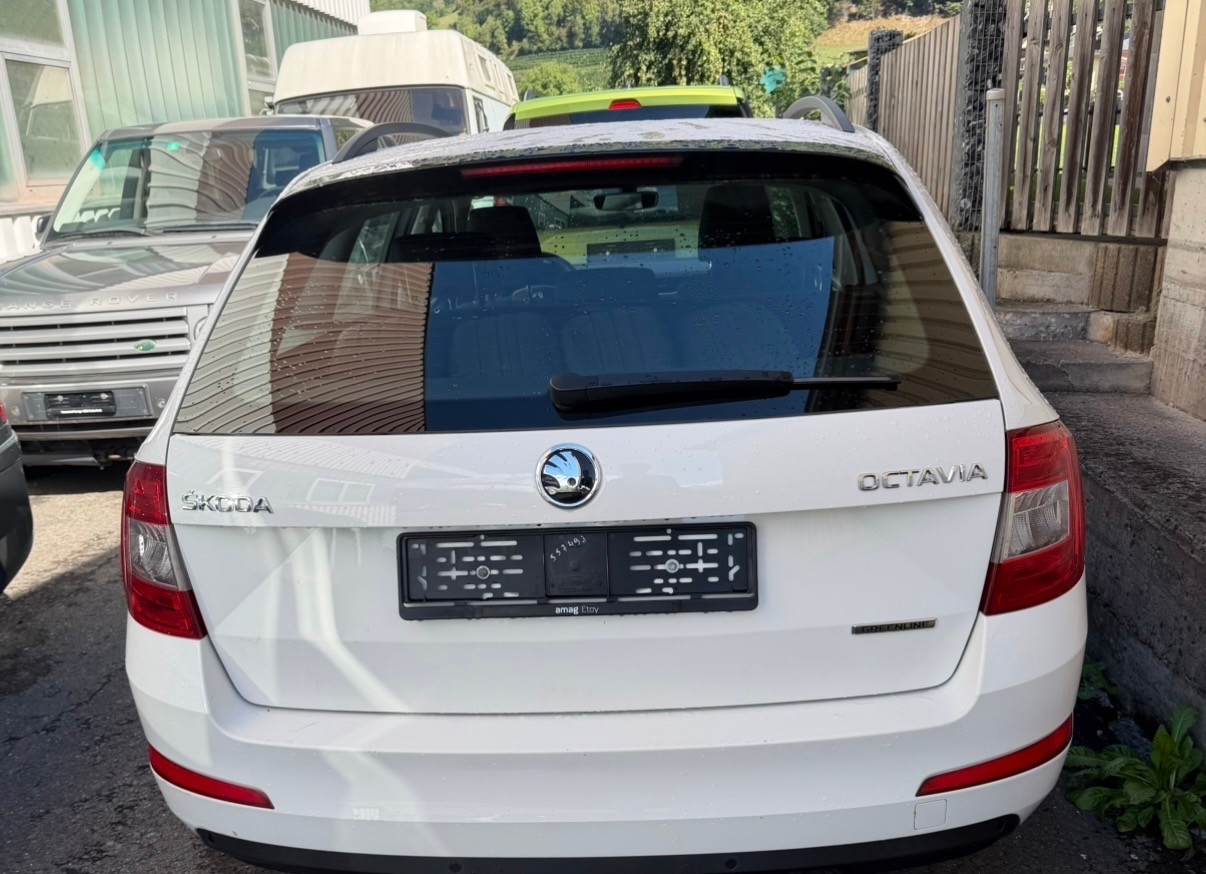 SKODA 1.6 TDI 110 Fresh-image-2