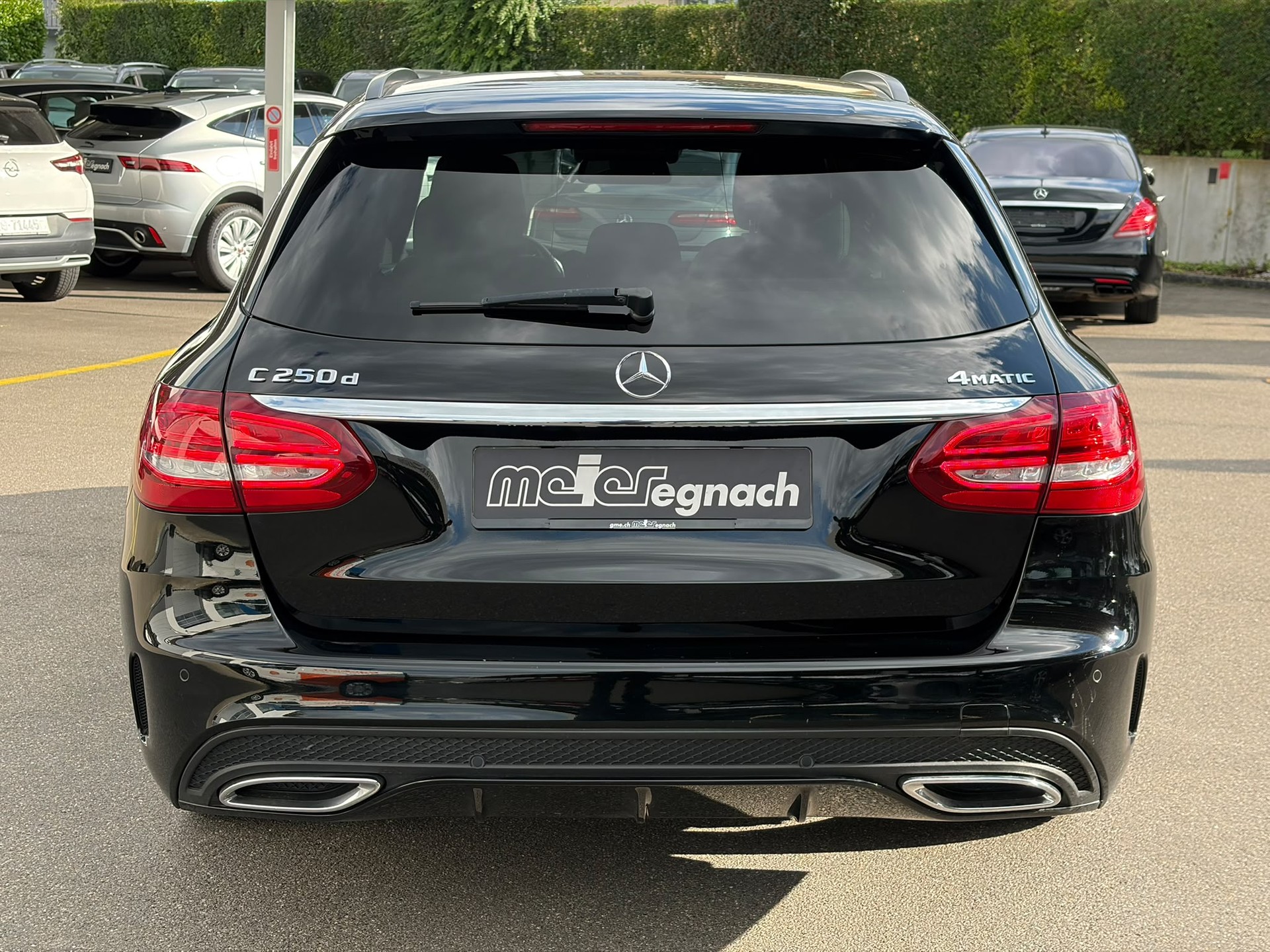 MERCEDES-BENZ C 250 d Swiss Star AMG Line 4Matic 9G-Tronic-image-6