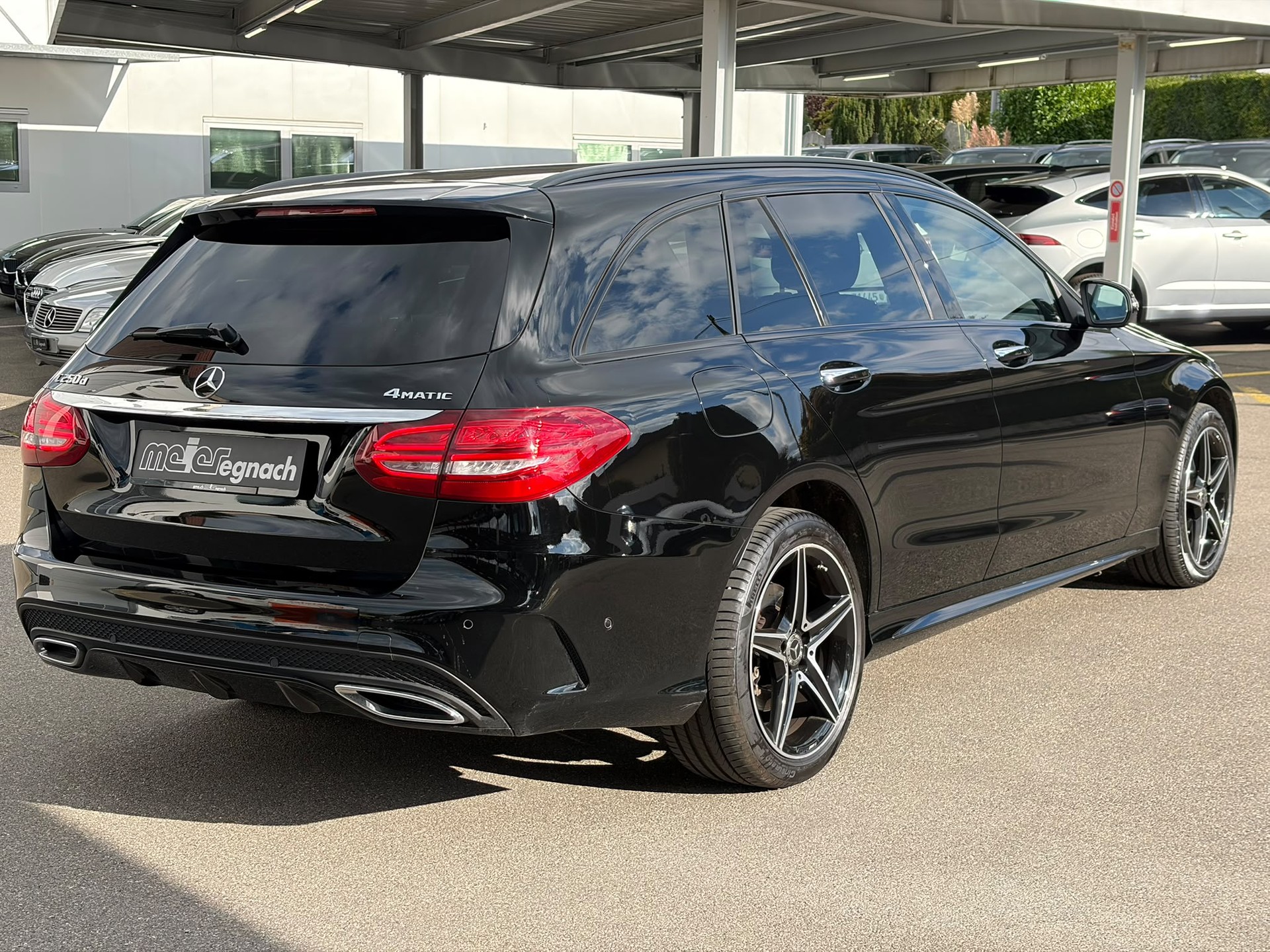 MERCEDES-BENZ C 250 d Swiss Star AMG Line 4Matic 9G-Tronic-image-8