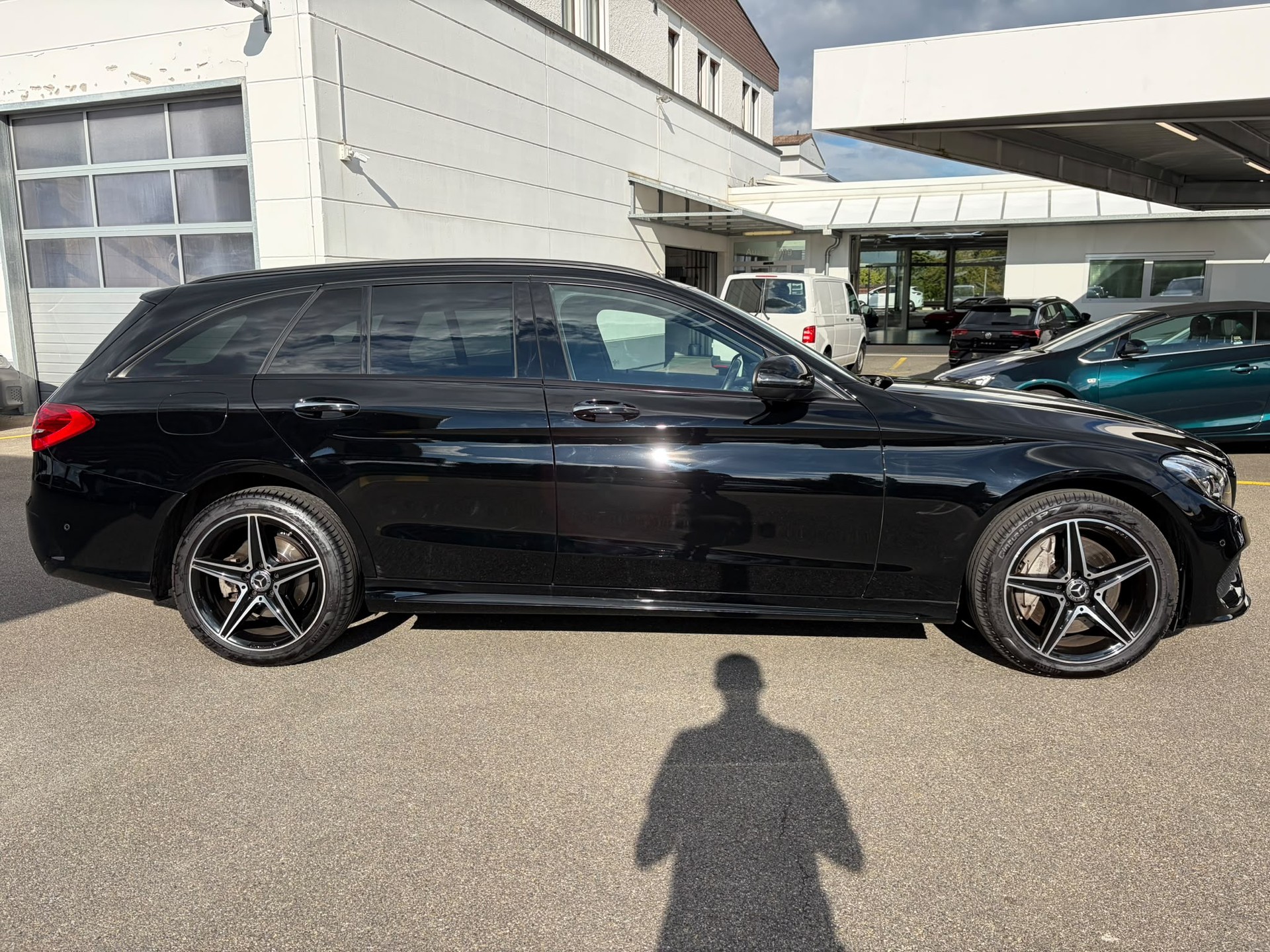MERCEDES-BENZ C 250 d Swiss Star AMG Line 4Matic 9G-Tronic-image-4