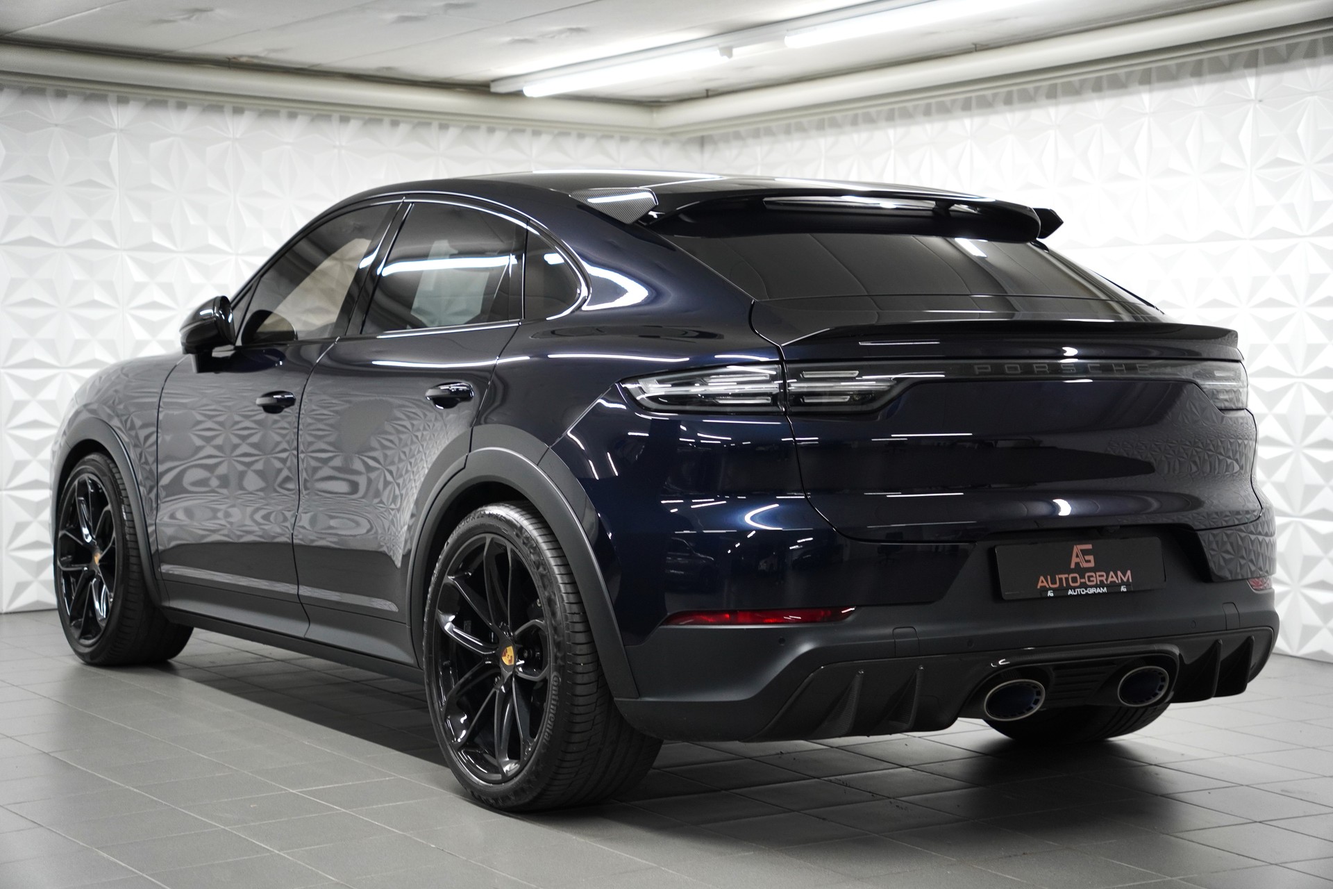 PORSCHE Cayenne Turbo GT-image-2
