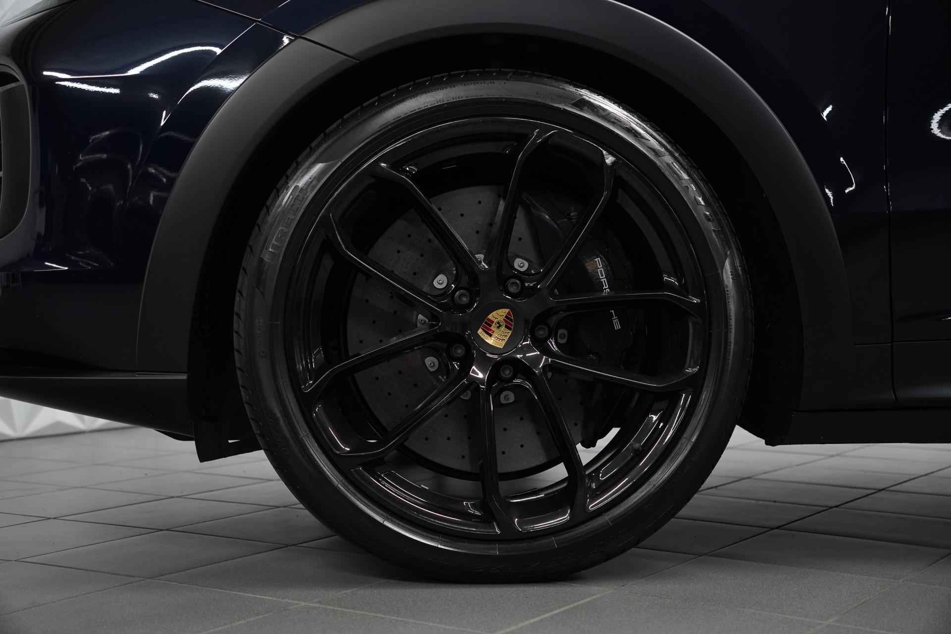 PORSCHE Cayenne Turbo GT-image-8