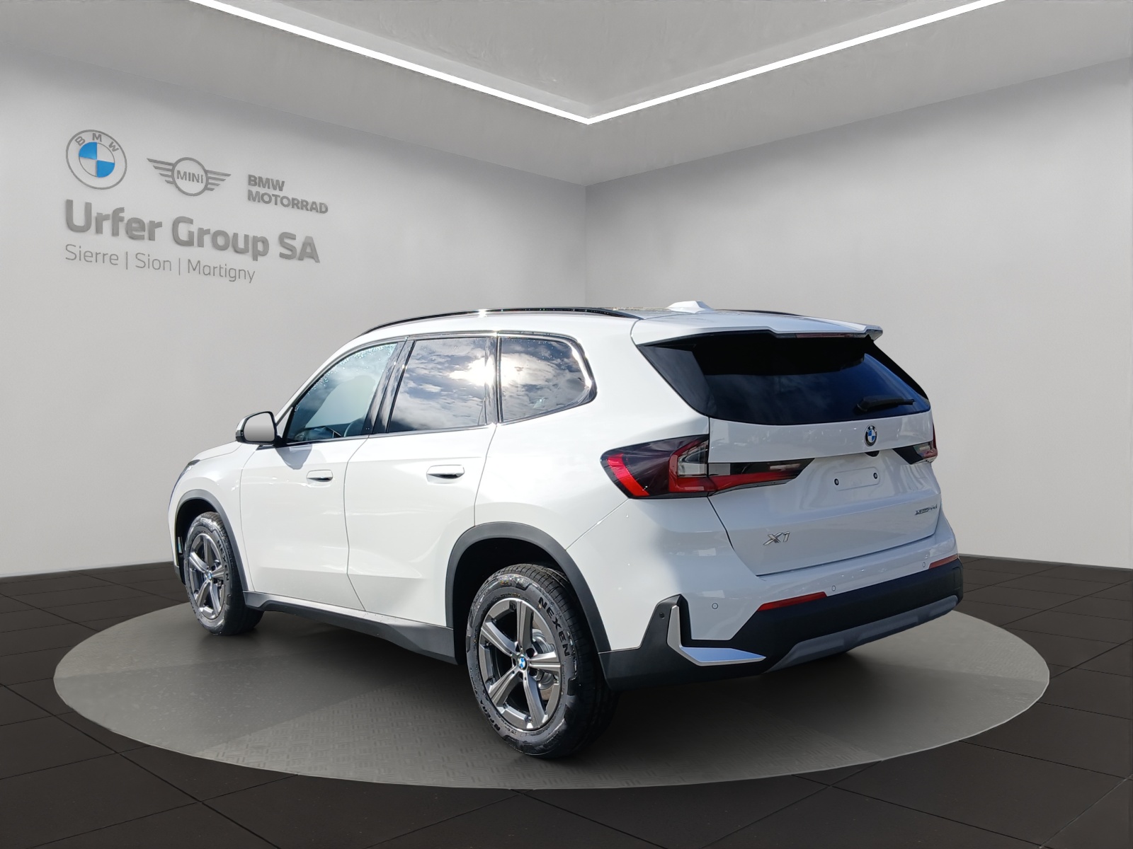 BMW X1 xDrive 20d 48V-image-2