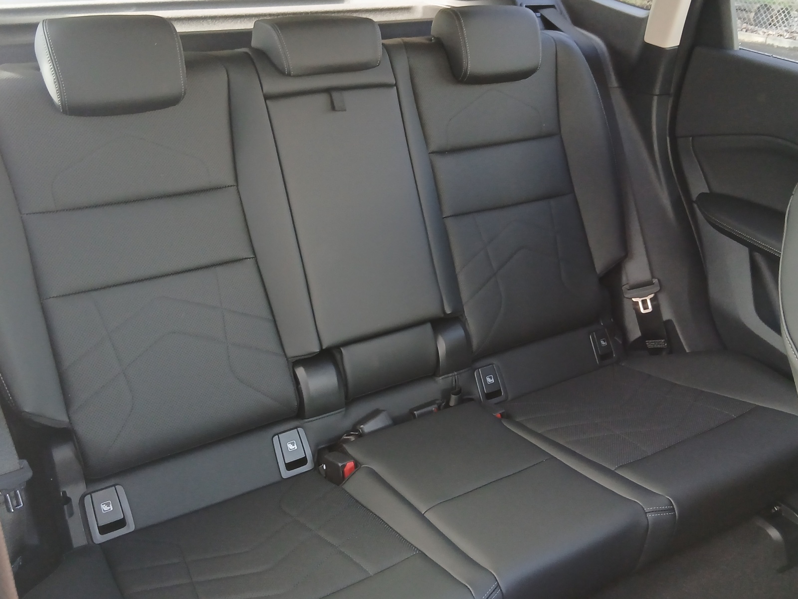 BMW X1 xDrive 20d 48V-image-17