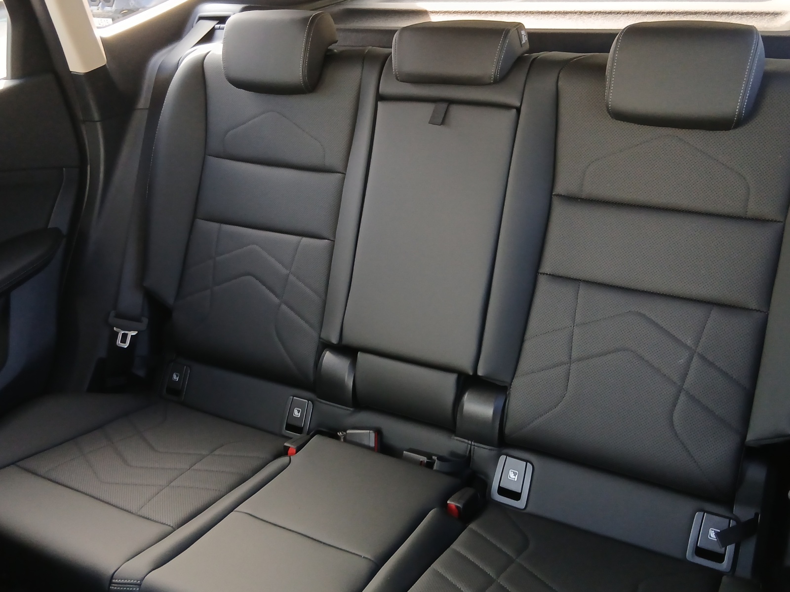 BMW X1 xDrive 20d 48V-image-15