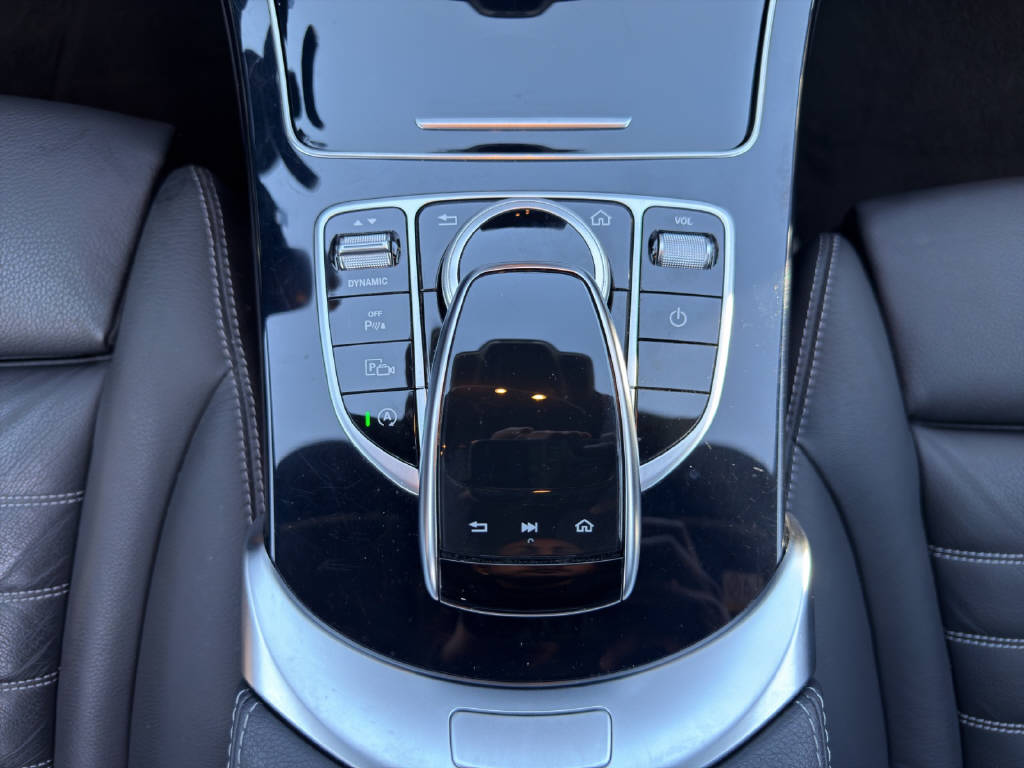 MERCEDES-BENZ C 220 d AMG Line 4matic Kombi-image-12