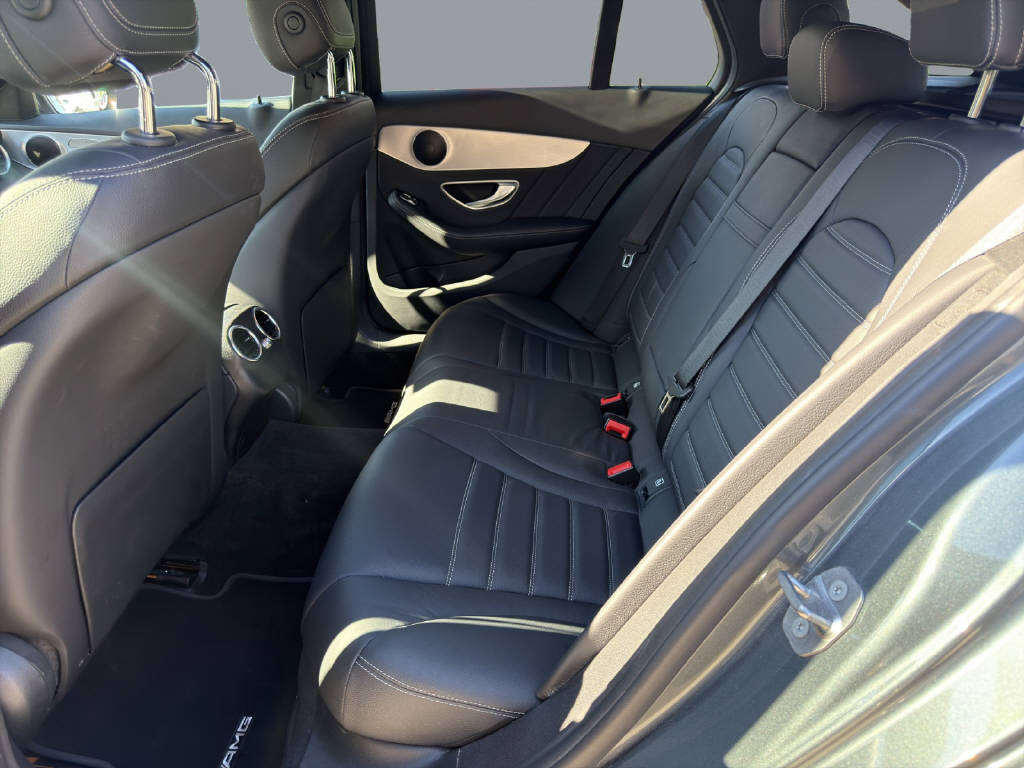 MERCEDES-BENZ C 220 d AMG Line 4matic Kombi-image-14