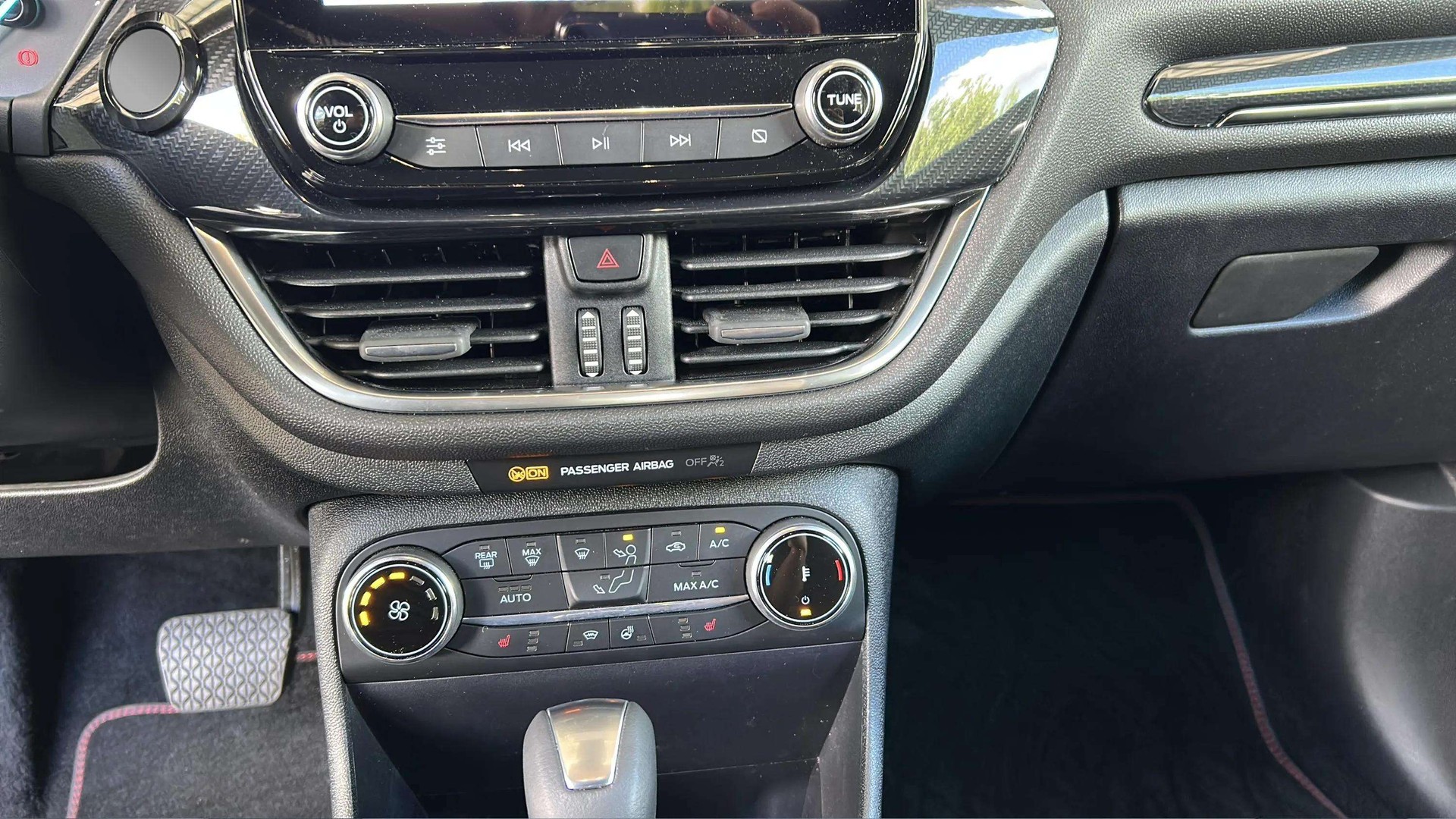 FORD Fiesta 1.0 SCTi MHEV ST Line X Automat 125PS-image-21