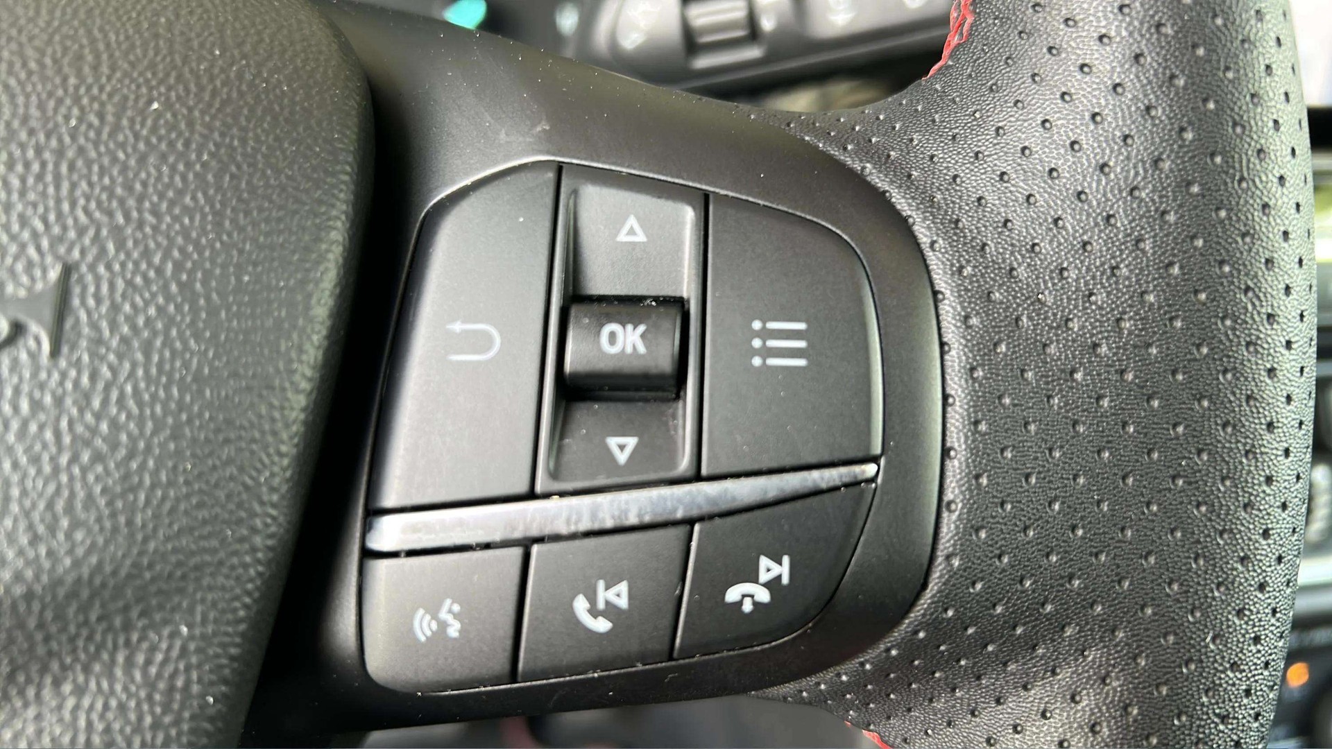 FORD Fiesta 1.0 SCTi MHEV ST Line X Automat 125PS-image-23