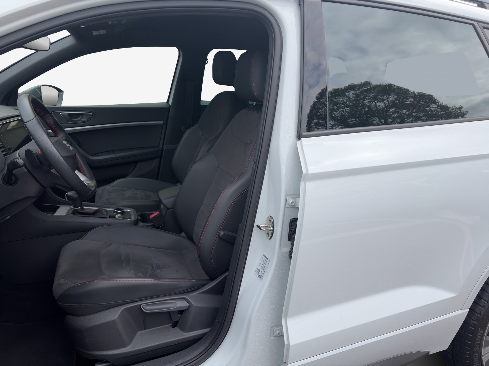 SEAT Ateca 2.0 TSI Hola FR 4Drive DSG-image-7