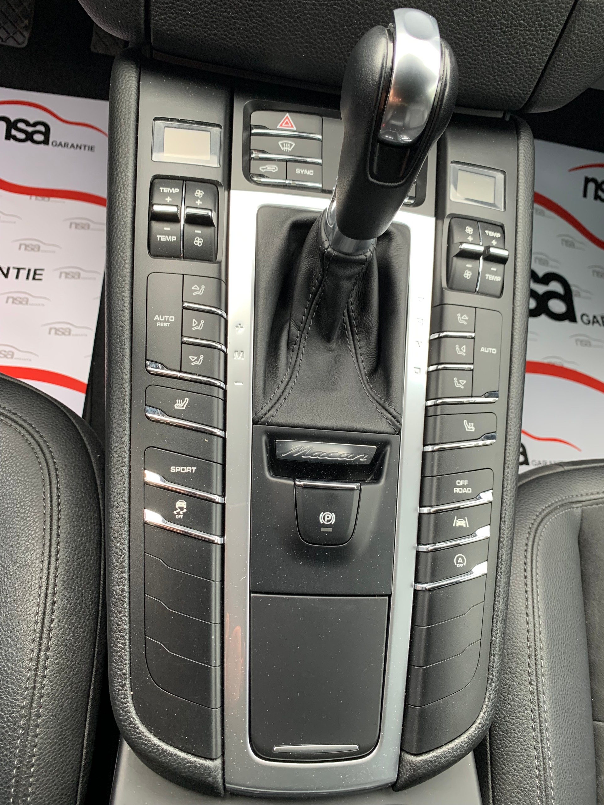 PORSCHE Macan PDK-image-17