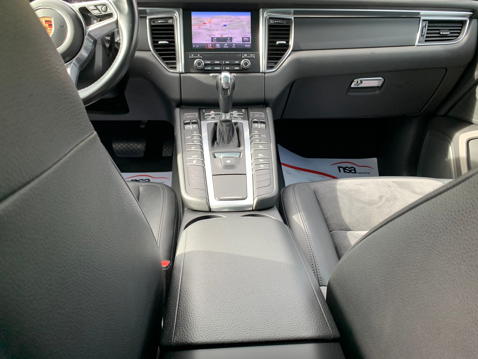 PORSCHE Macan PDK-image-16