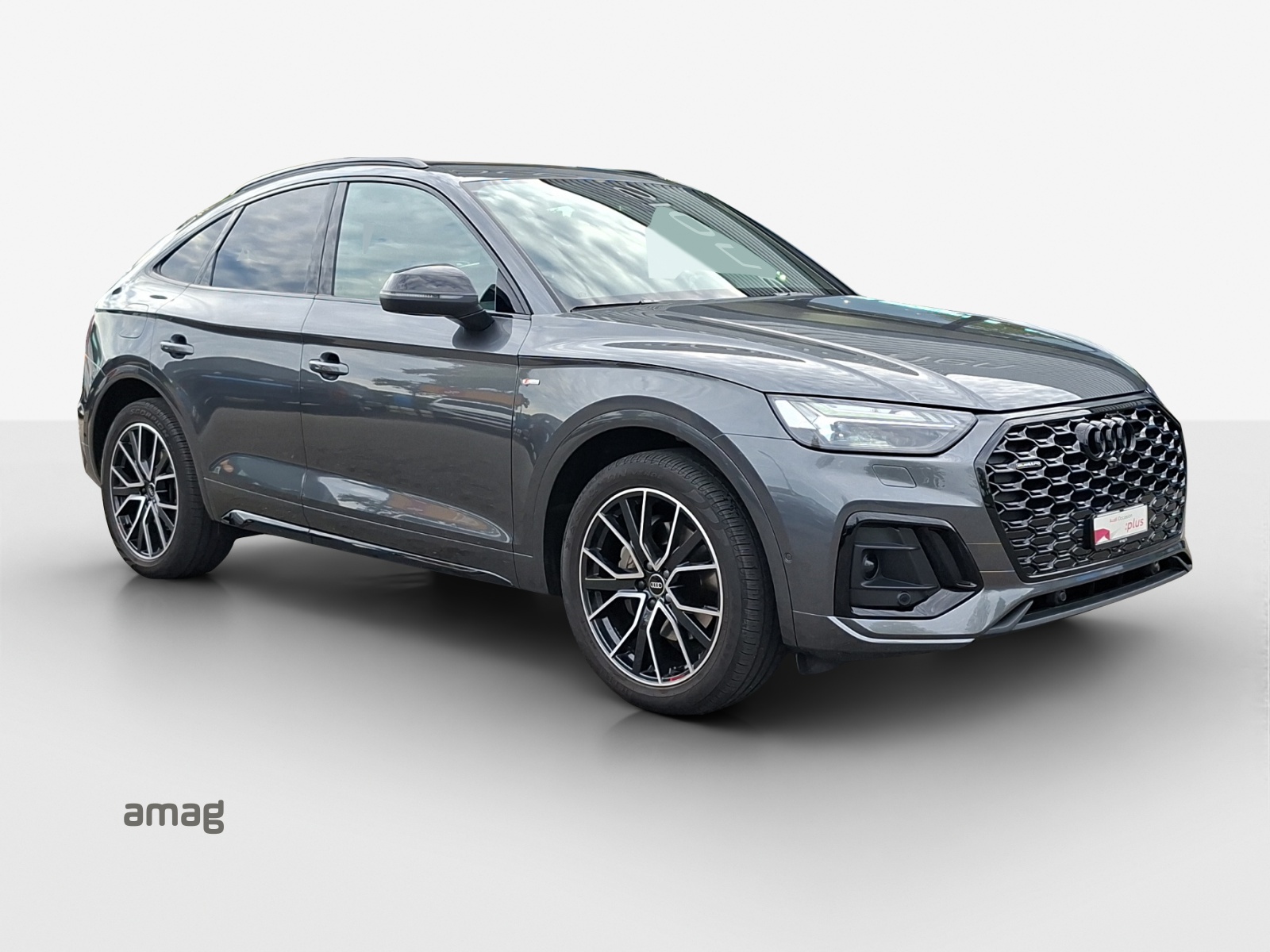 AUDI Q5 Sportback 40 TDI Blackedition quattro S-tronic-image-5