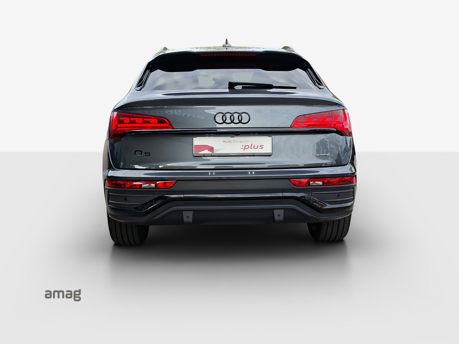 AUDI Q5 Sportback 40 TDI Blackedition quattro S-tronic-image-3