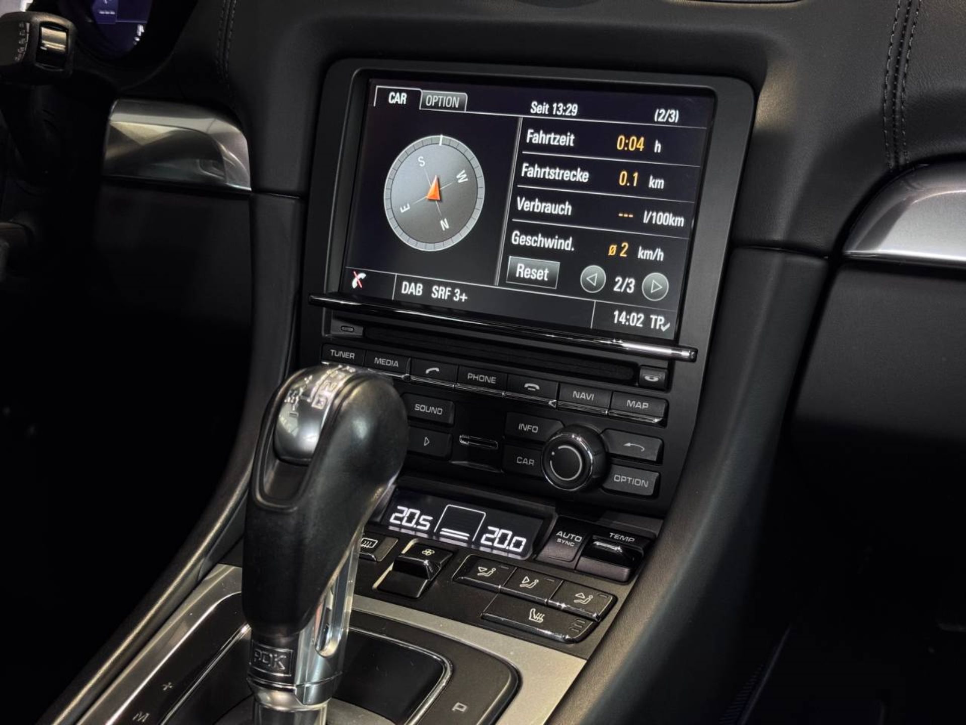PORSCHE Cayman Black Edition-image-18