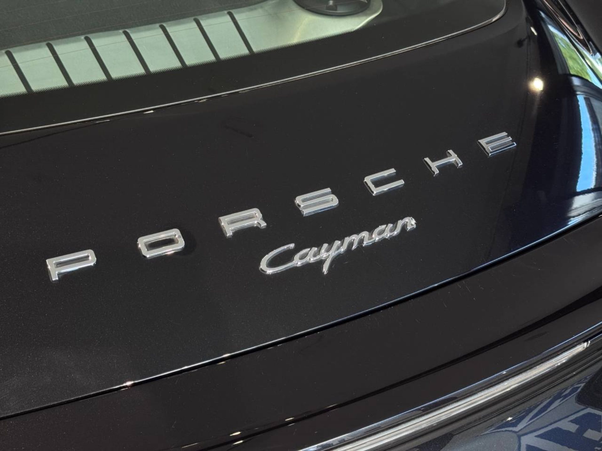 PORSCHE Cayman Black Edition-image-28