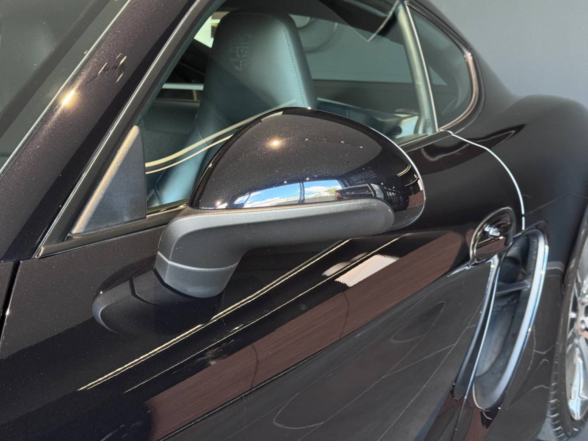 PORSCHE Cayman Black Edition-image-14