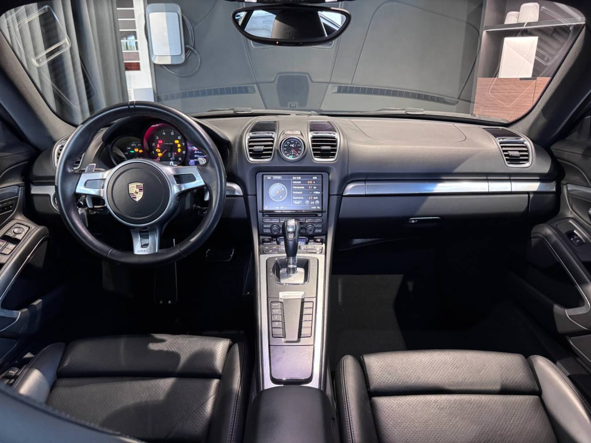 PORSCHE Cayman Black Edition-image-16