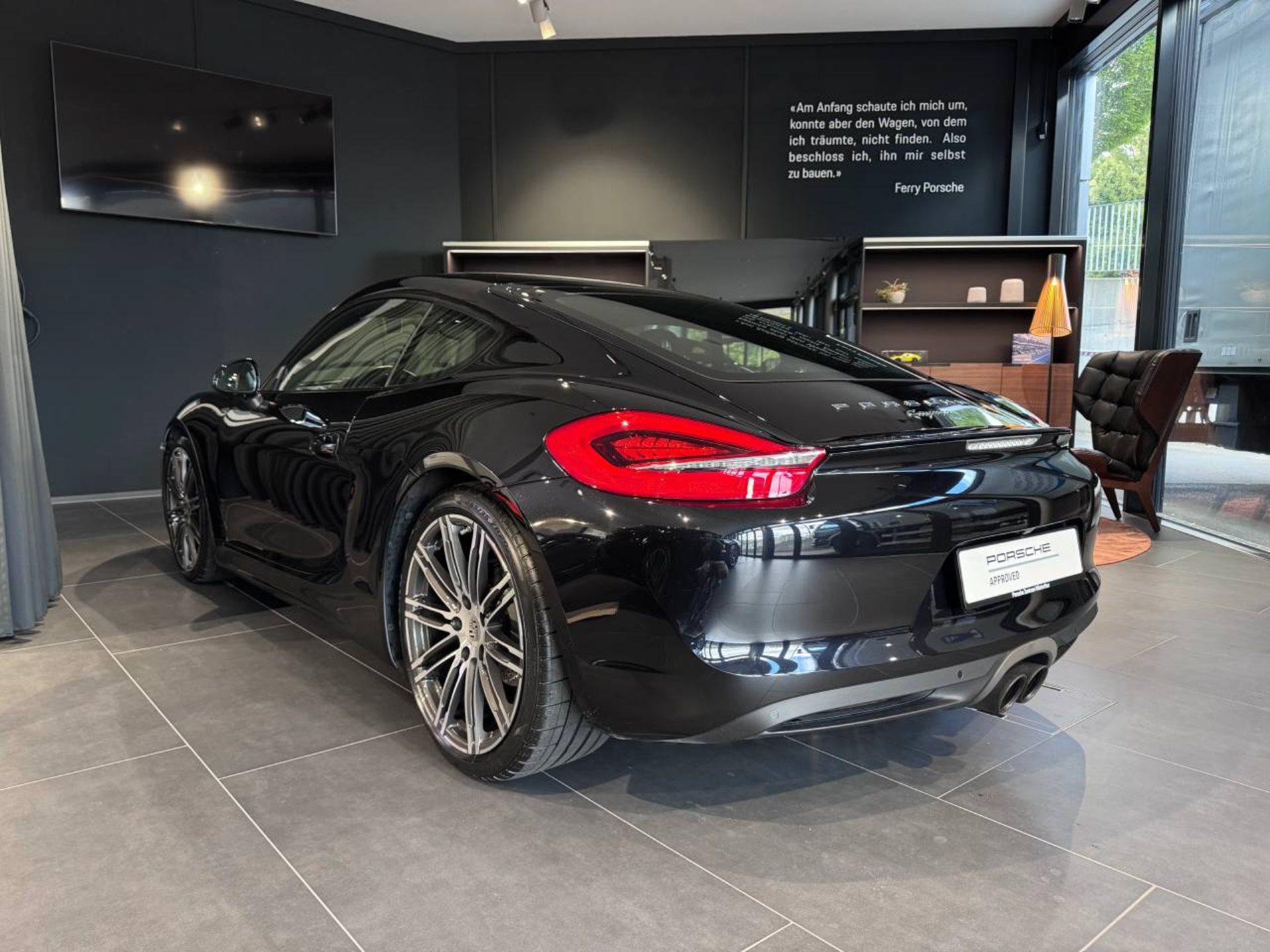 PORSCHE Cayman Black Edition-image-2