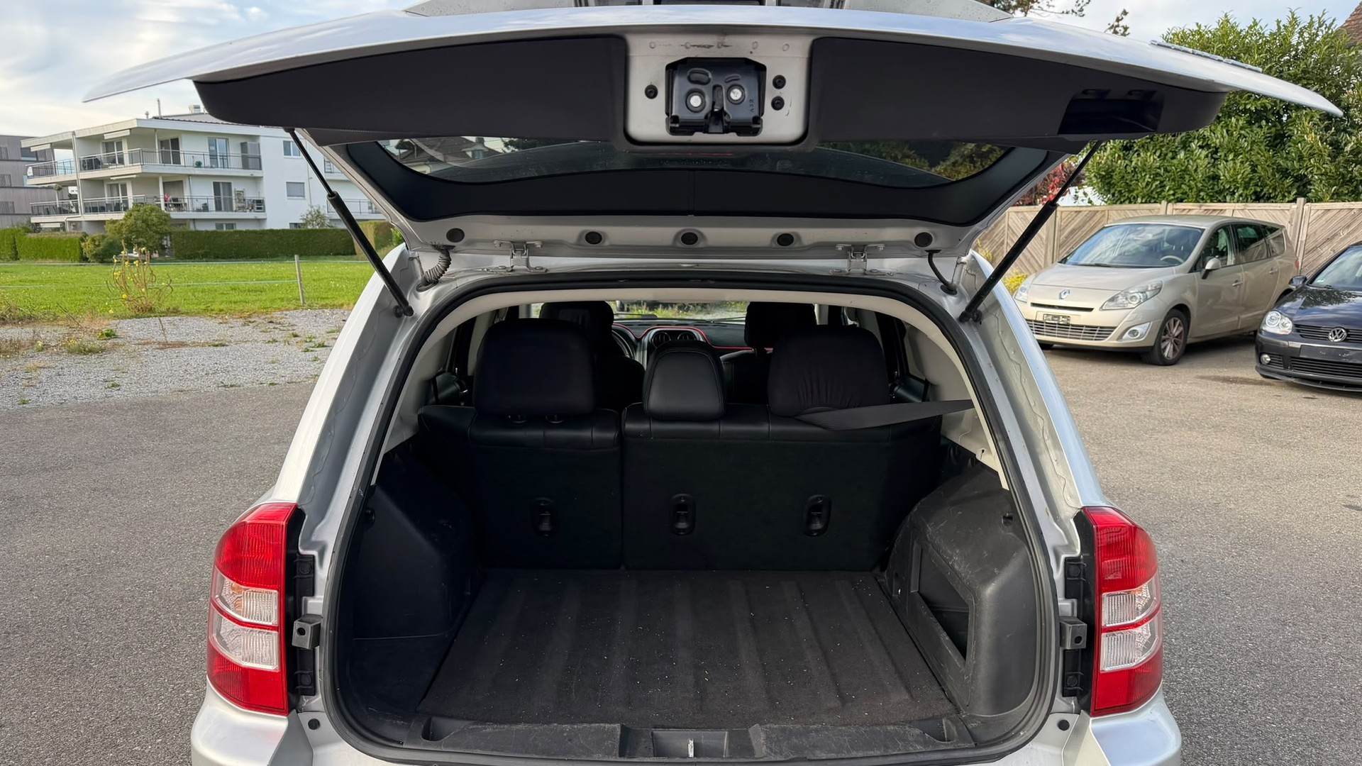 JEEP Compass 2.4 Limited CVT-image-11