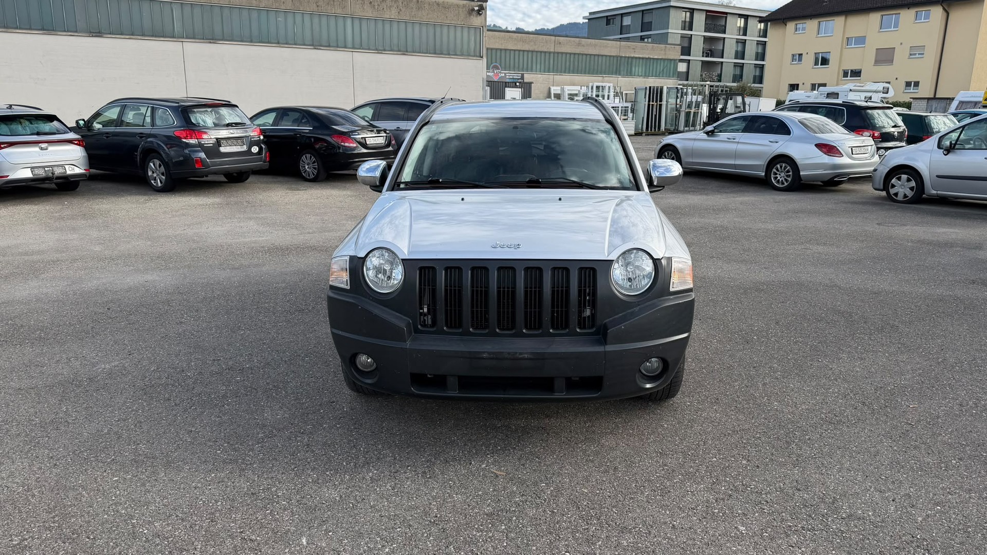 JEEP Compass 2.4 Limited CVT-showroom-element-1