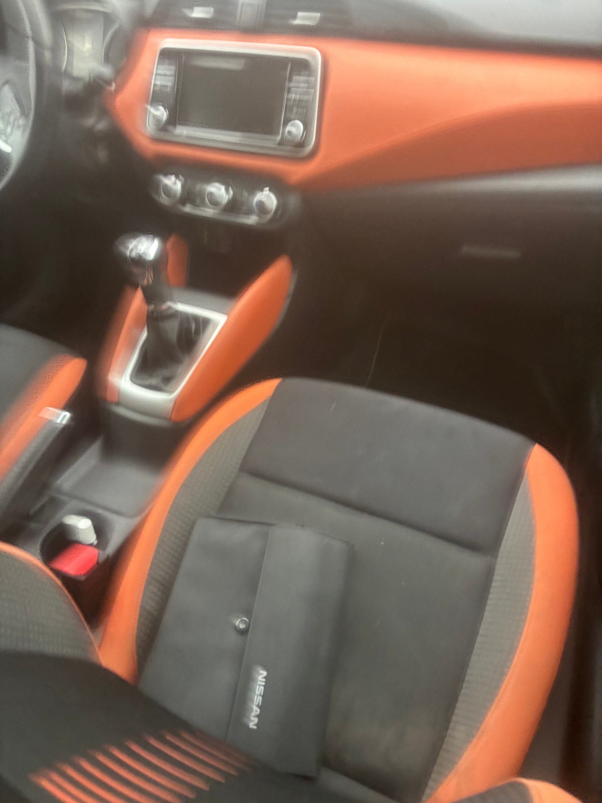 NISSAN Micra 1.5 dCi tekna-image-12