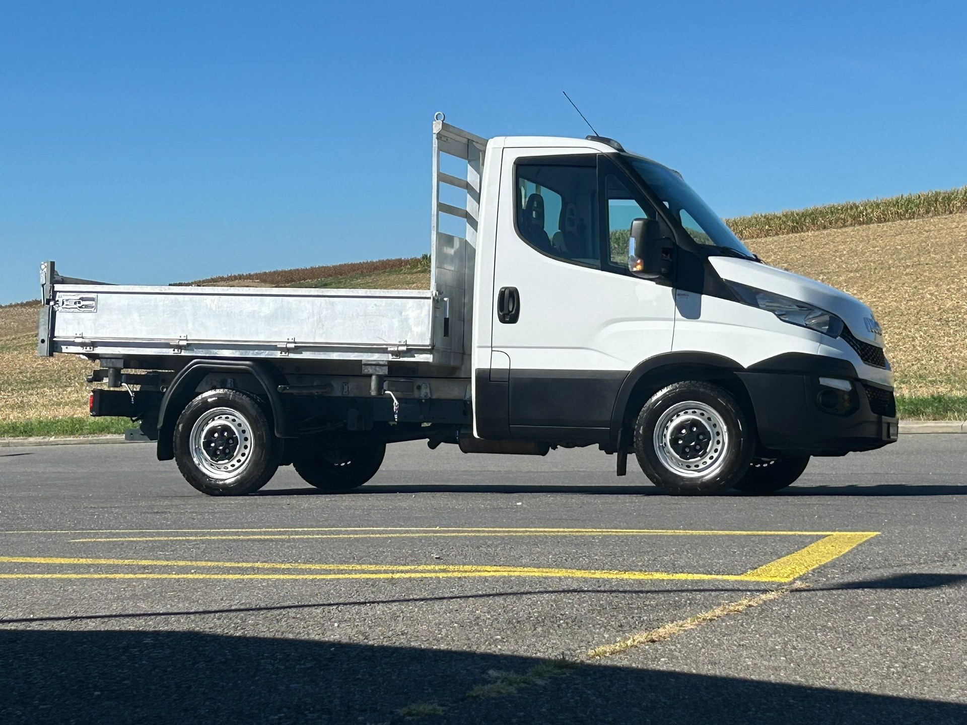 IVECO 35 S 15-image-12