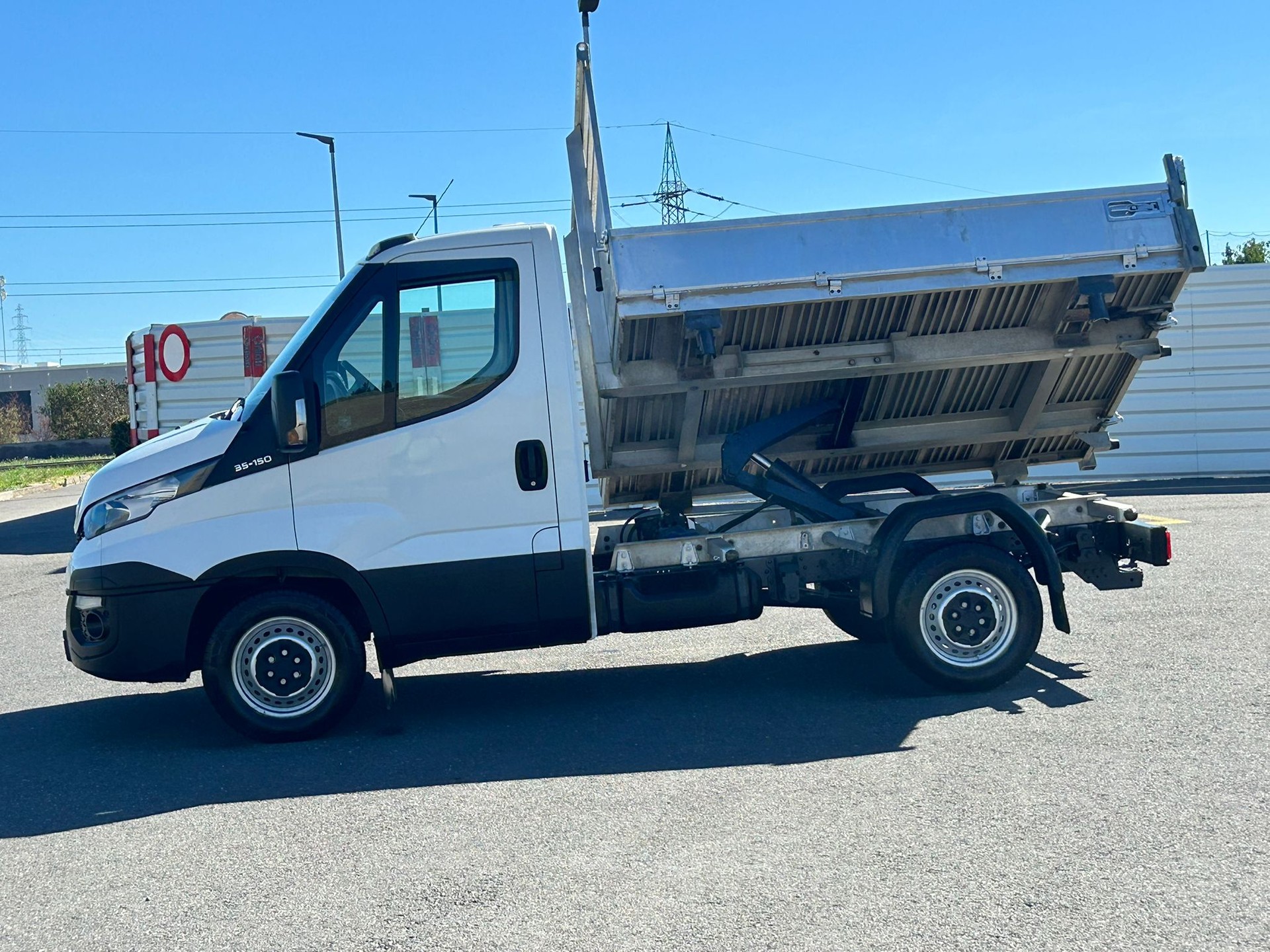 IVECO 35 S 15-image-28