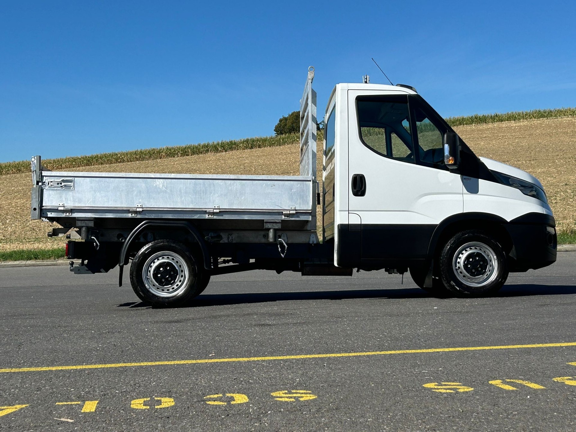 IVECO 35 S 15-image-13