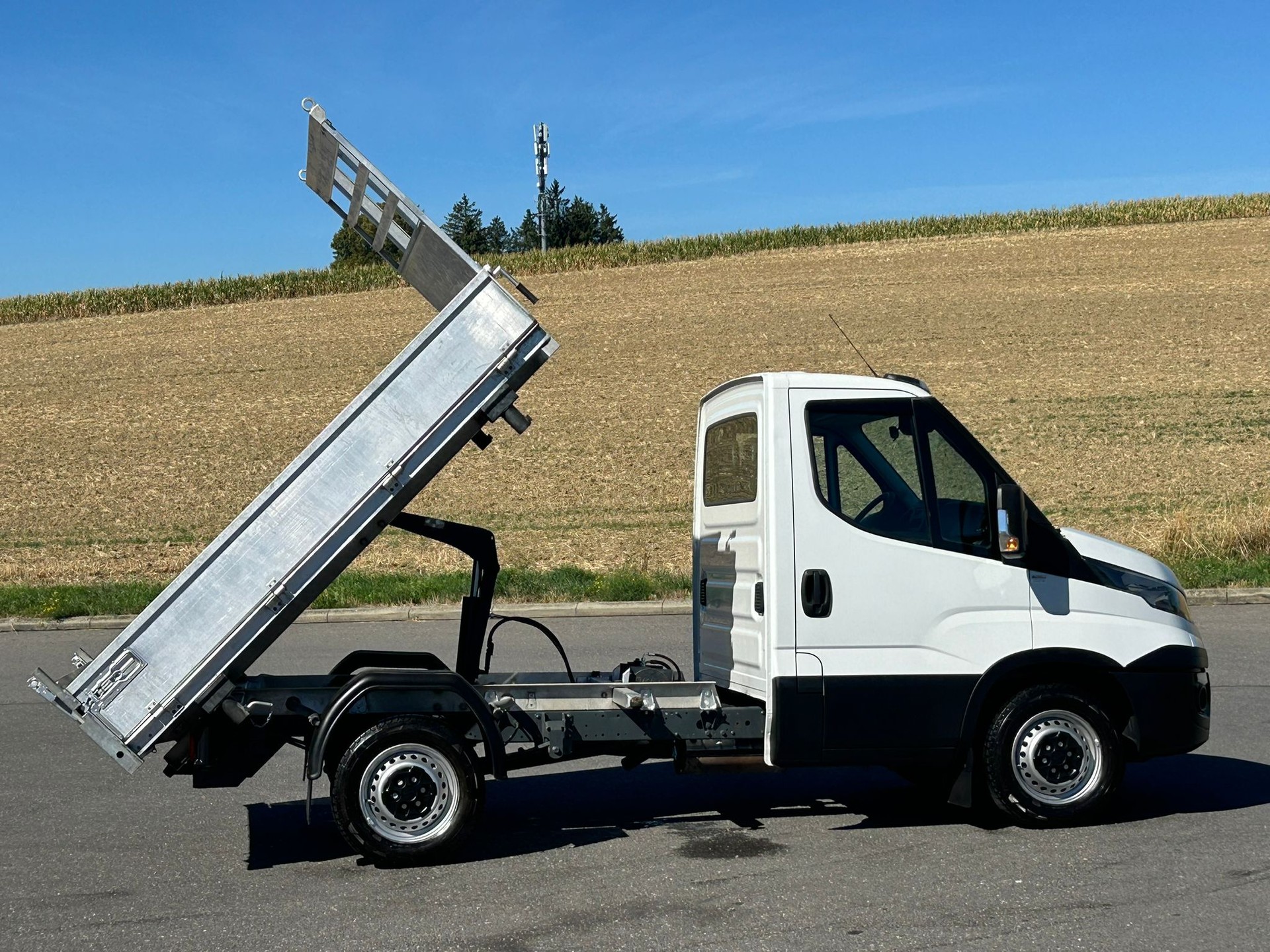 IVECO 35 S 15-image-17