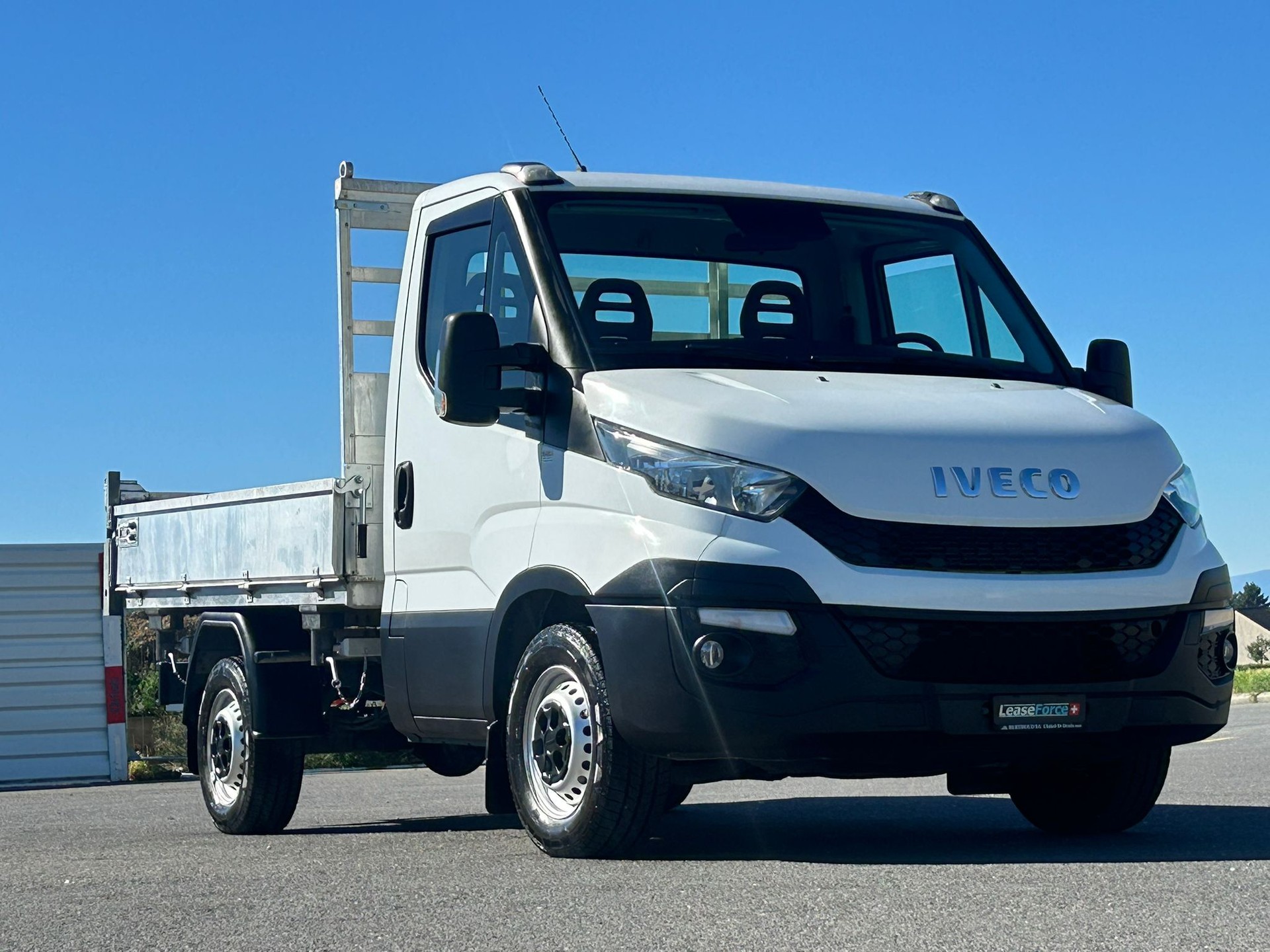 IVECO 35 S 15-image-10
