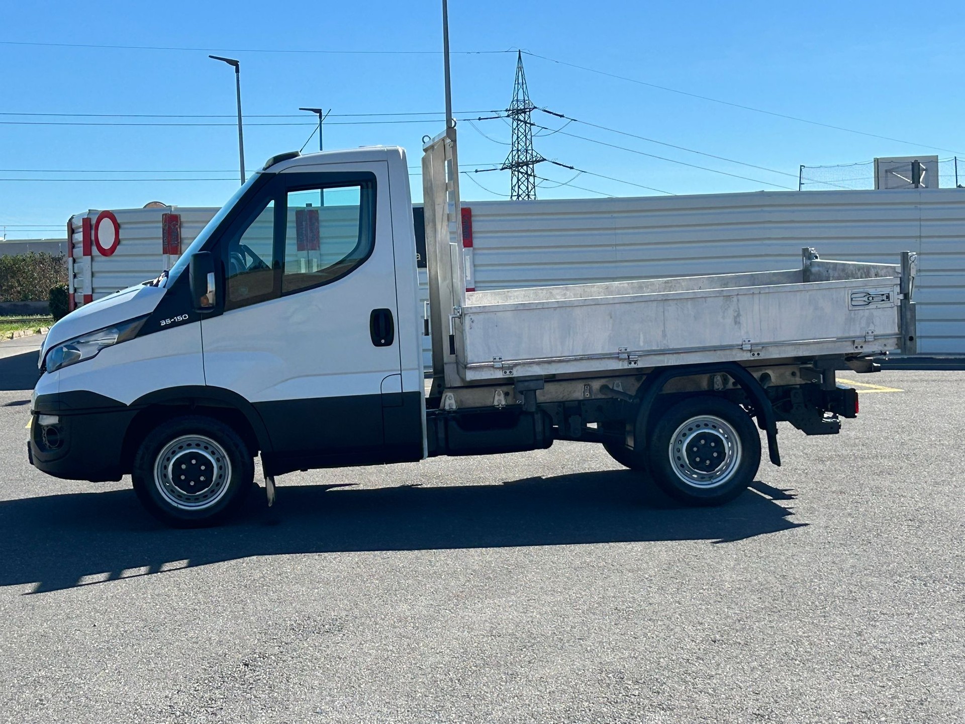 IVECO 35 S 15-image-31