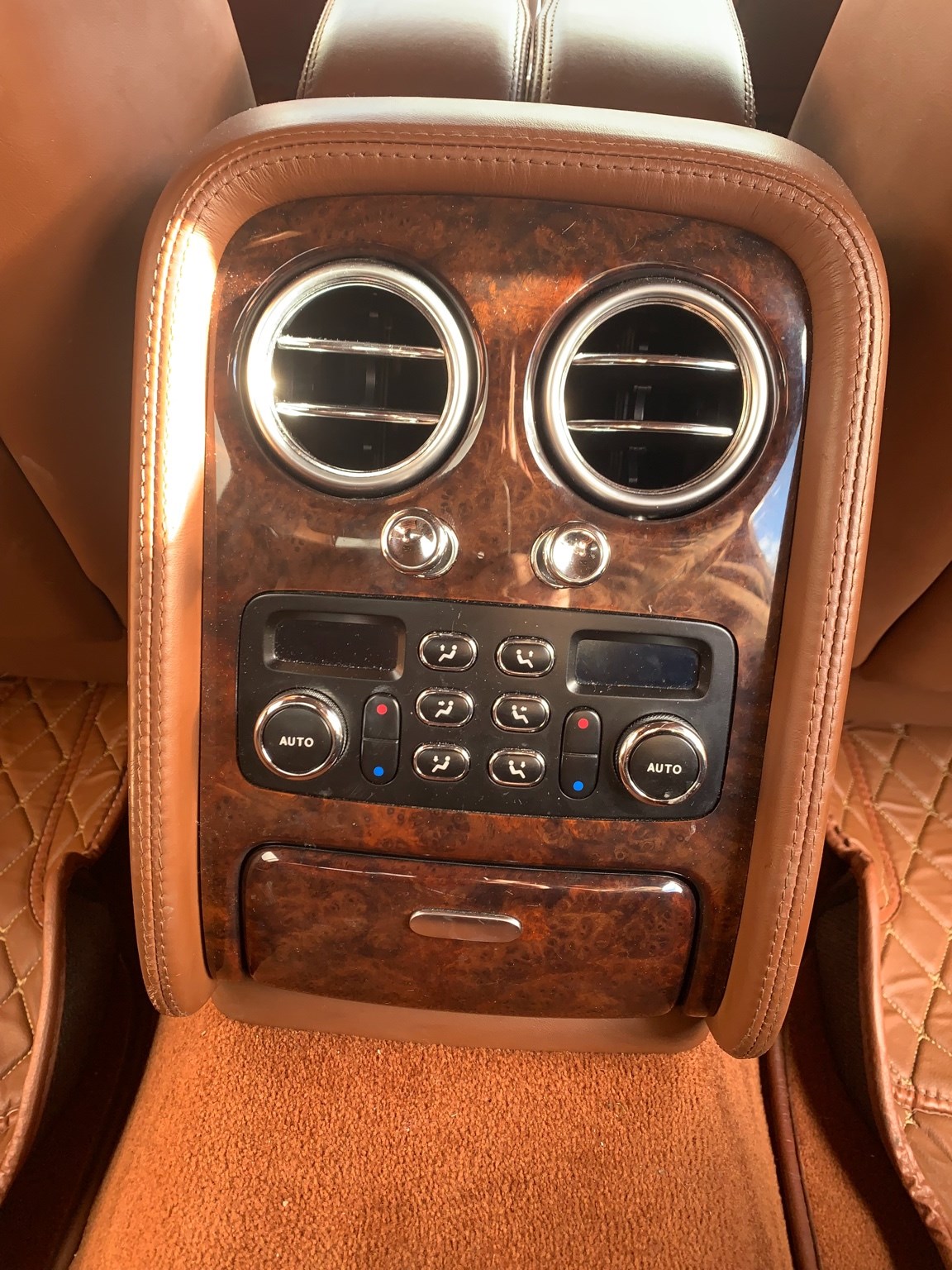 BENTLEY Continental Flying Spur 6.0-image-3