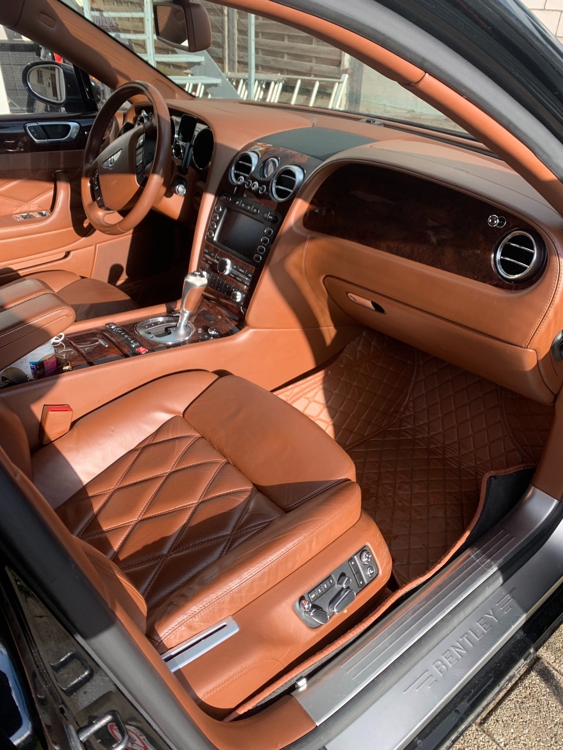 BENTLEY Continental Flying Spur 6.0-image-6