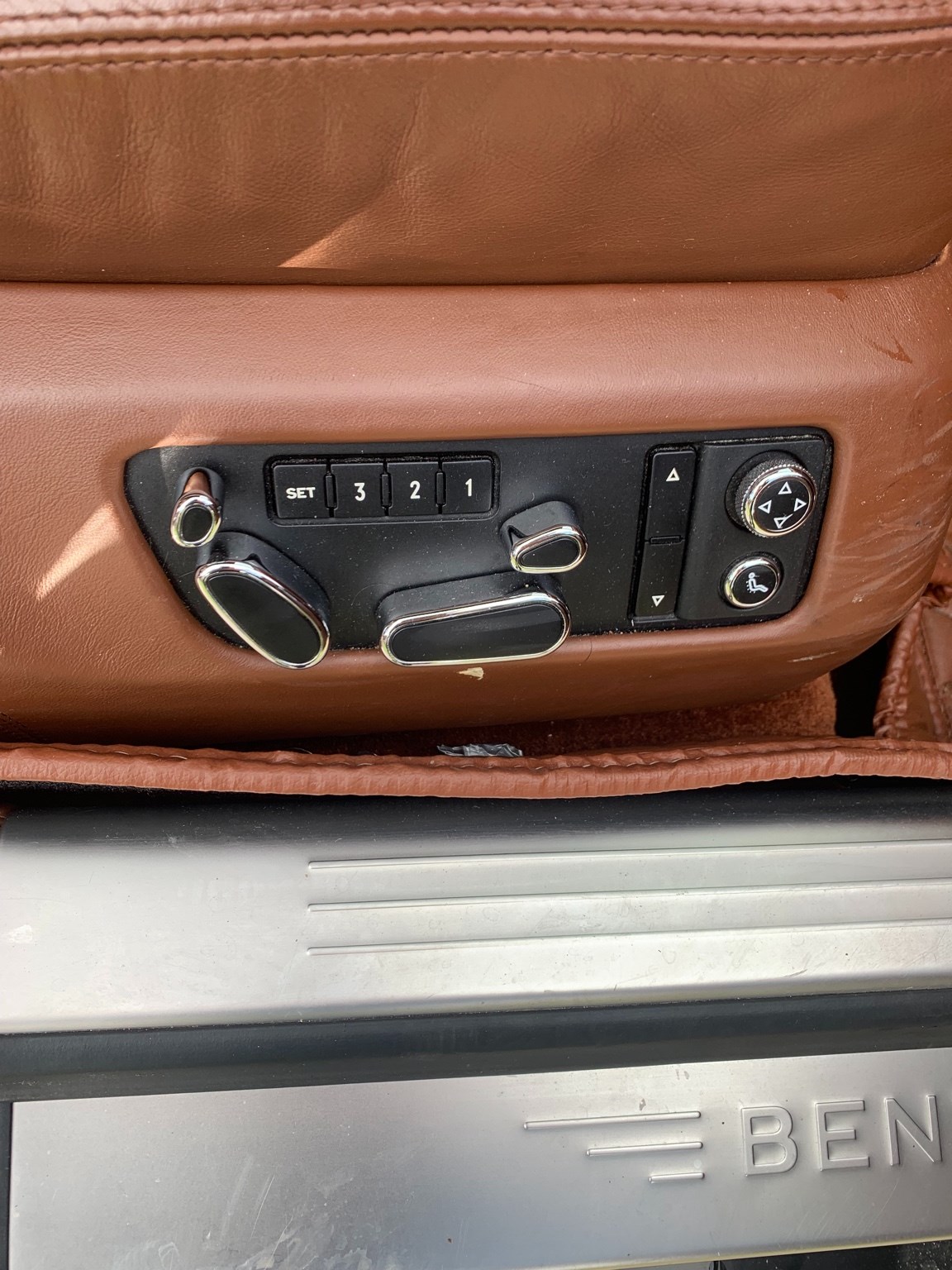 BENTLEY Continental Flying Spur 6.0-image-2