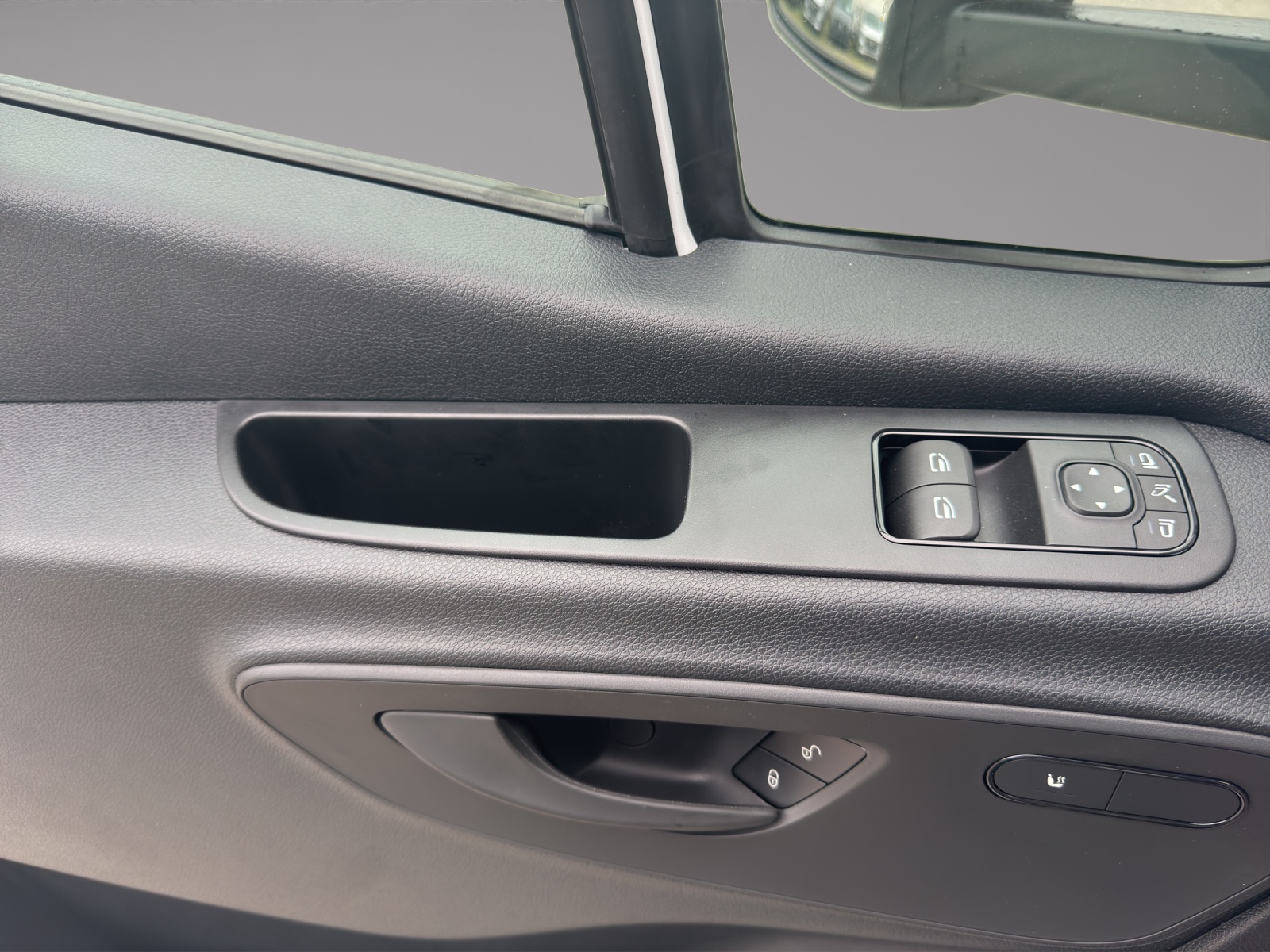 MERCEDES-BENZ Sprinter 317 CDI Standard-image-19
