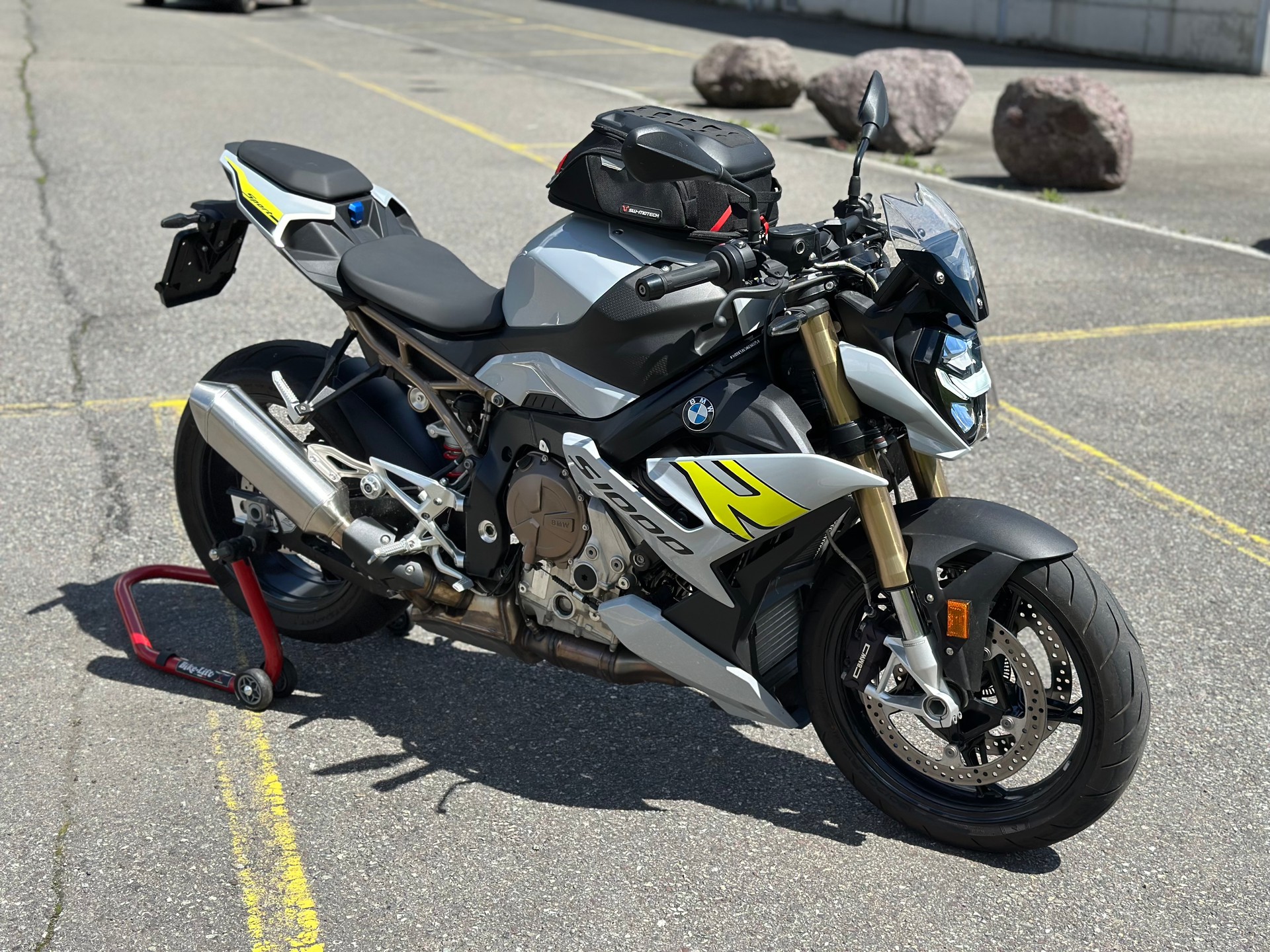 BMW S 1000 R-image-6