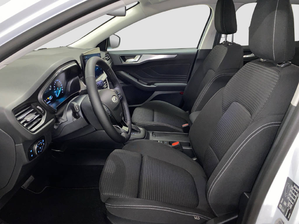 FORD Focus SW 1.0i EcoB Hybrid 155 Titanium-image-5