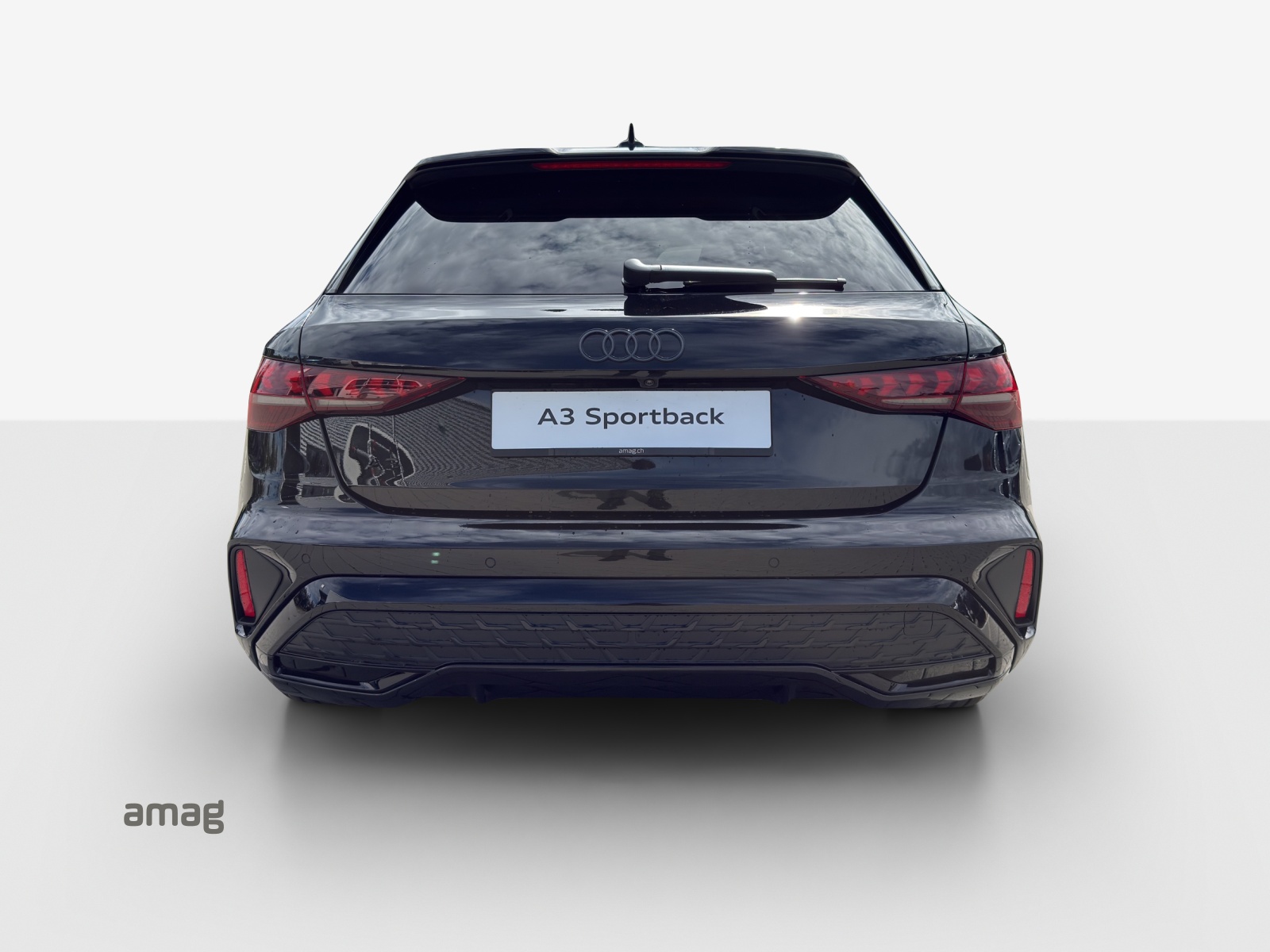 AUDI A3 Sportback 45 TFSI e S line Attraction S-tronic-image-3