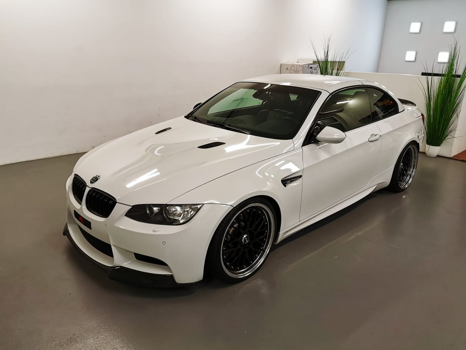 BMW M3 Cabriolet DSG-showroom-element-1