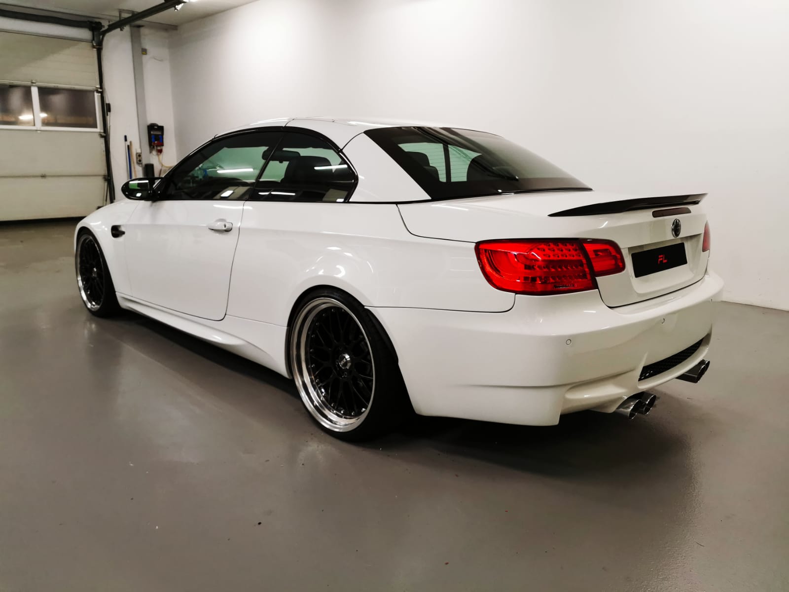 BMW M3 Cabriolet DSG-showroom-element-3