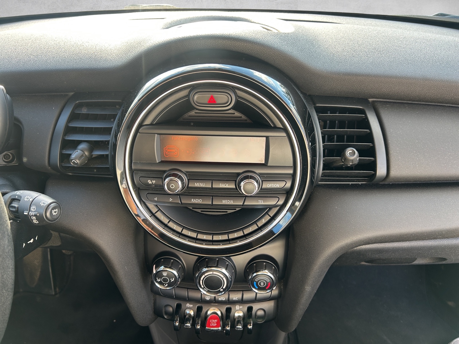 MINI One-image-9