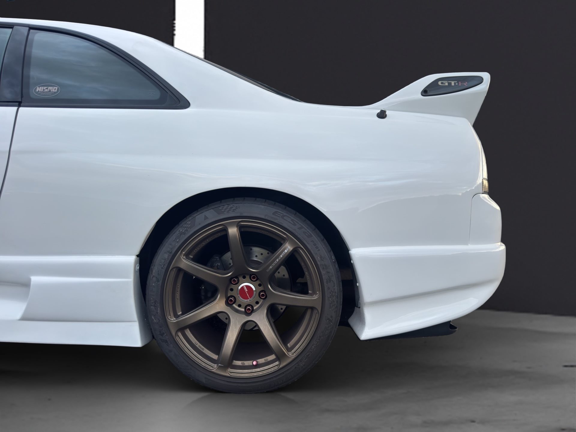 NISSAN Skyline GT-R33 V-SPEC-image-22