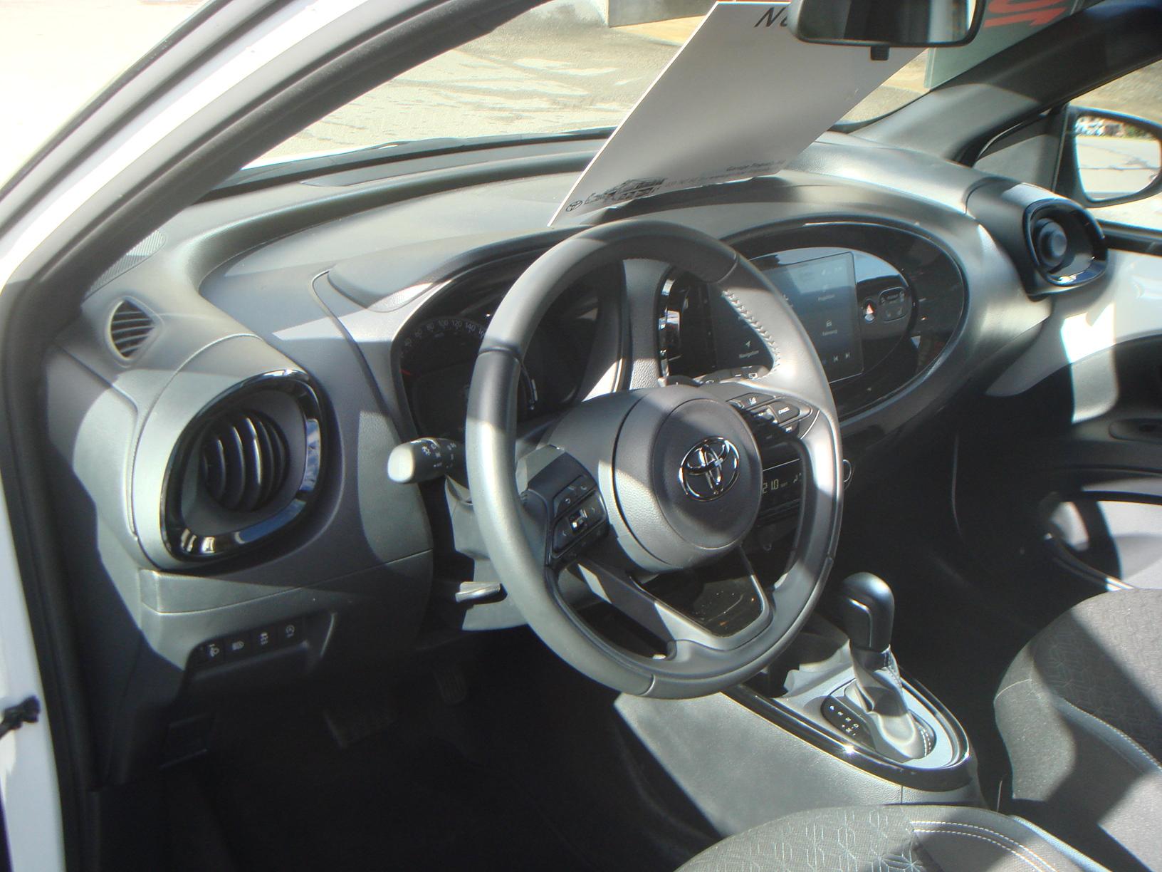 TOYOTA Aygo X 1.0 VVT-i Trend-image-5