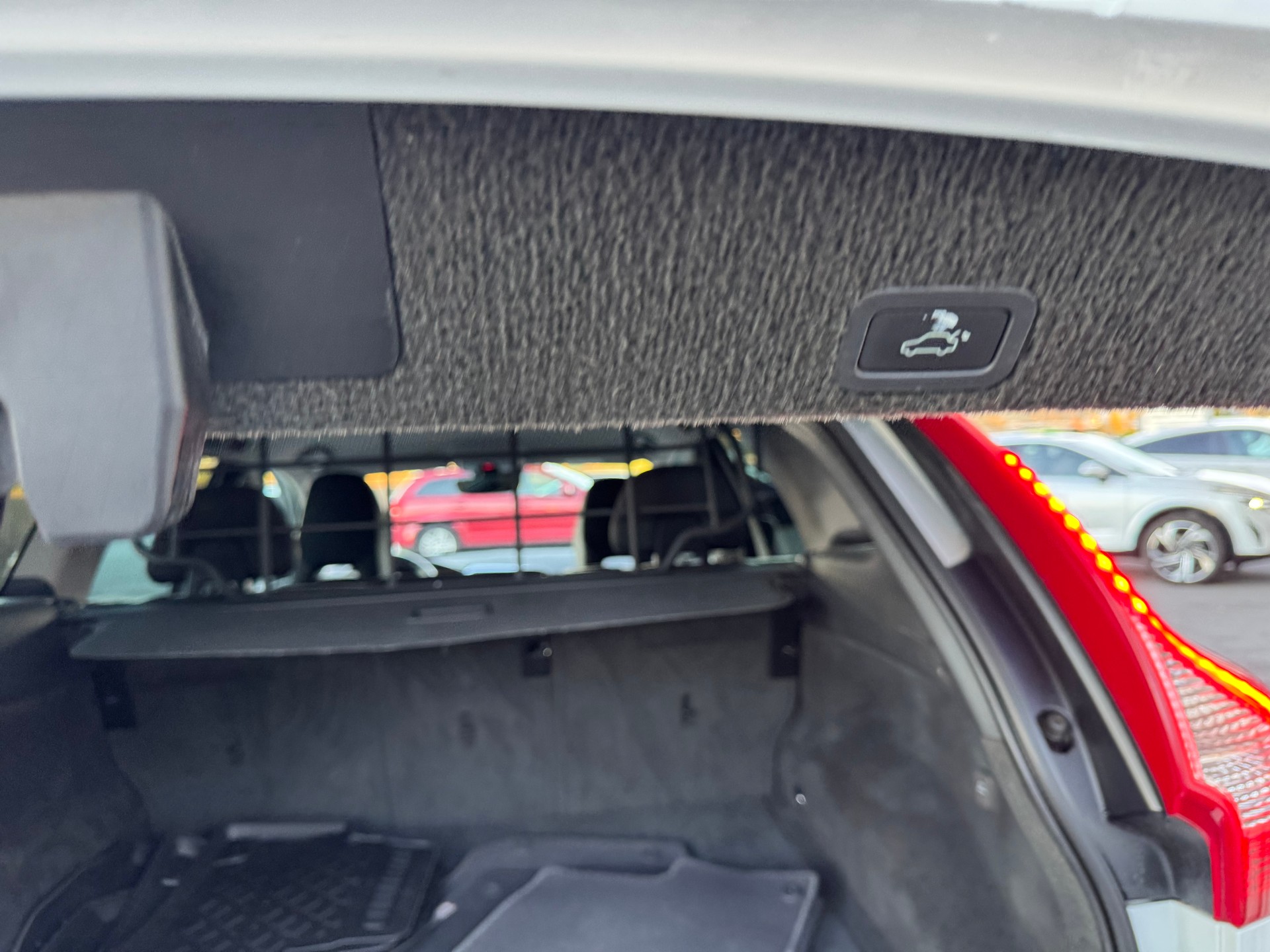 VOLVO XC60 D4 AWD OceanRace Geartronic-image-7