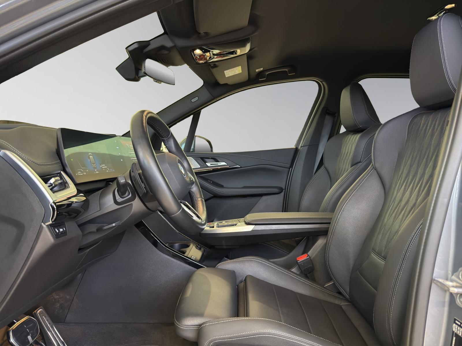 BMW 230e xDrive Active Tourer M Sportpaket-image-10