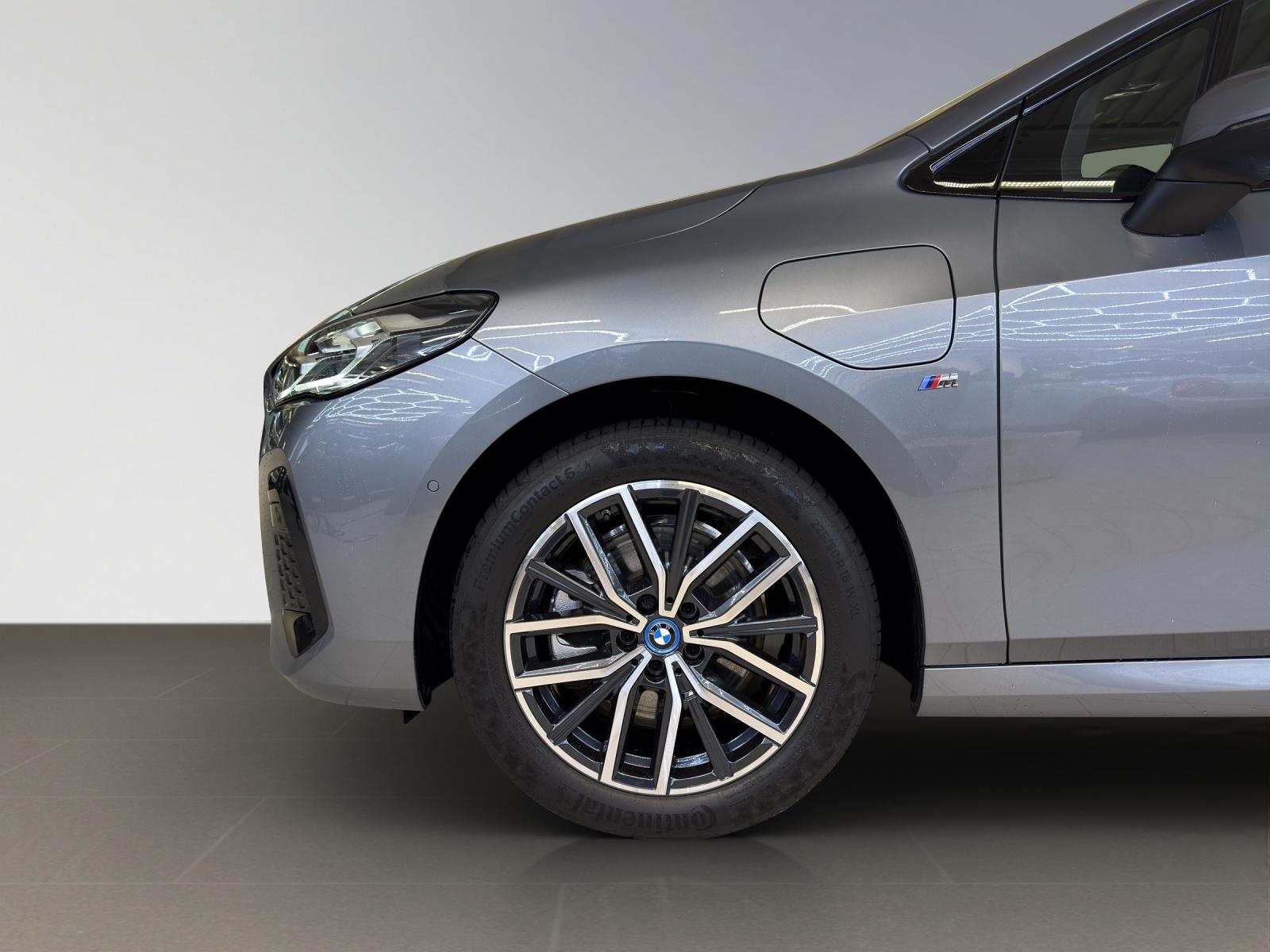 BMW 230e xDrive Active Tourer M Sportpaket-image-17
