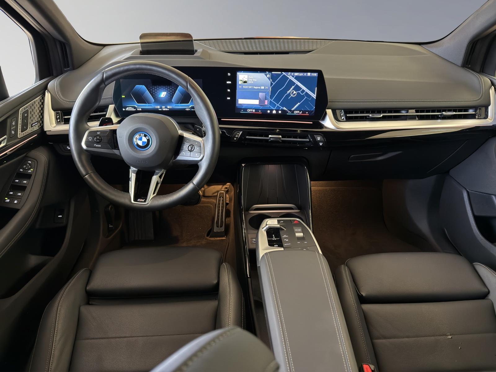 BMW 230e xDrive Active Tourer M Sportpaket-image-8