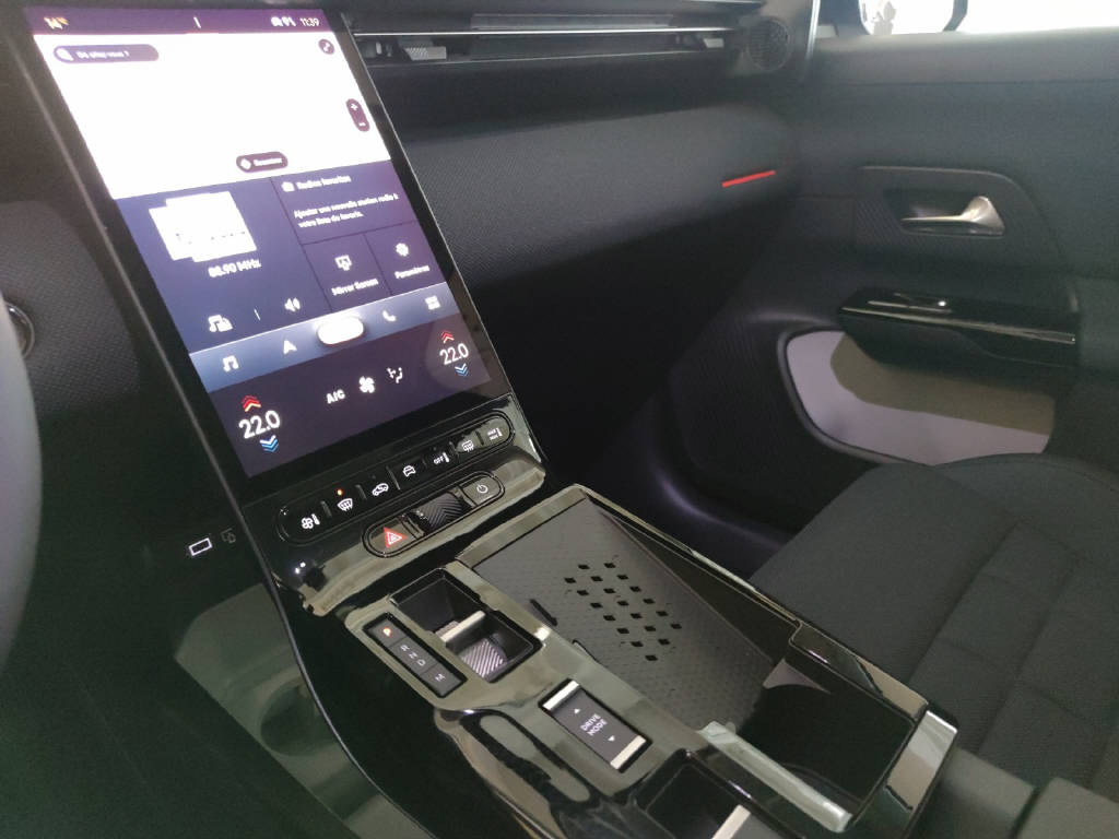 CITROEN C5 Aircross 1.2 Hybrid Plus-image-10