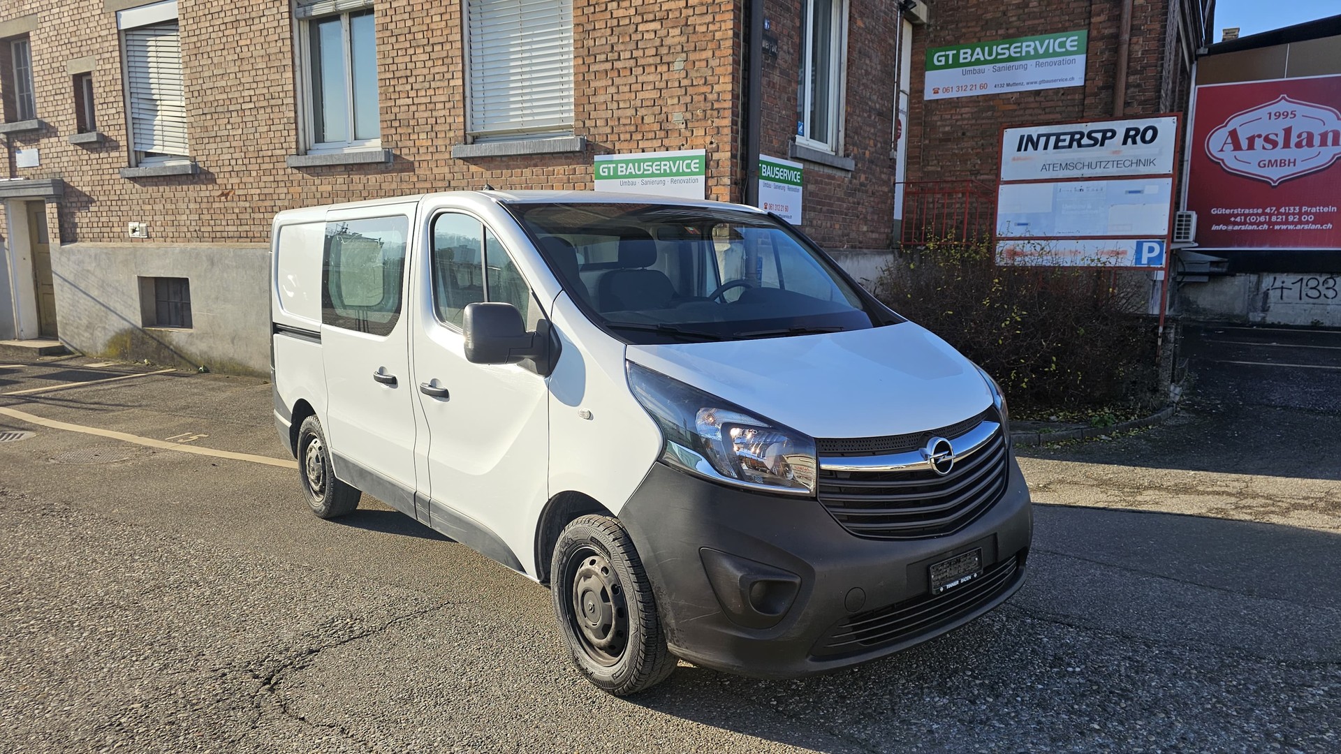 OPEL Vivaro 1.6 CDTI 2.7t L1H1-image-1